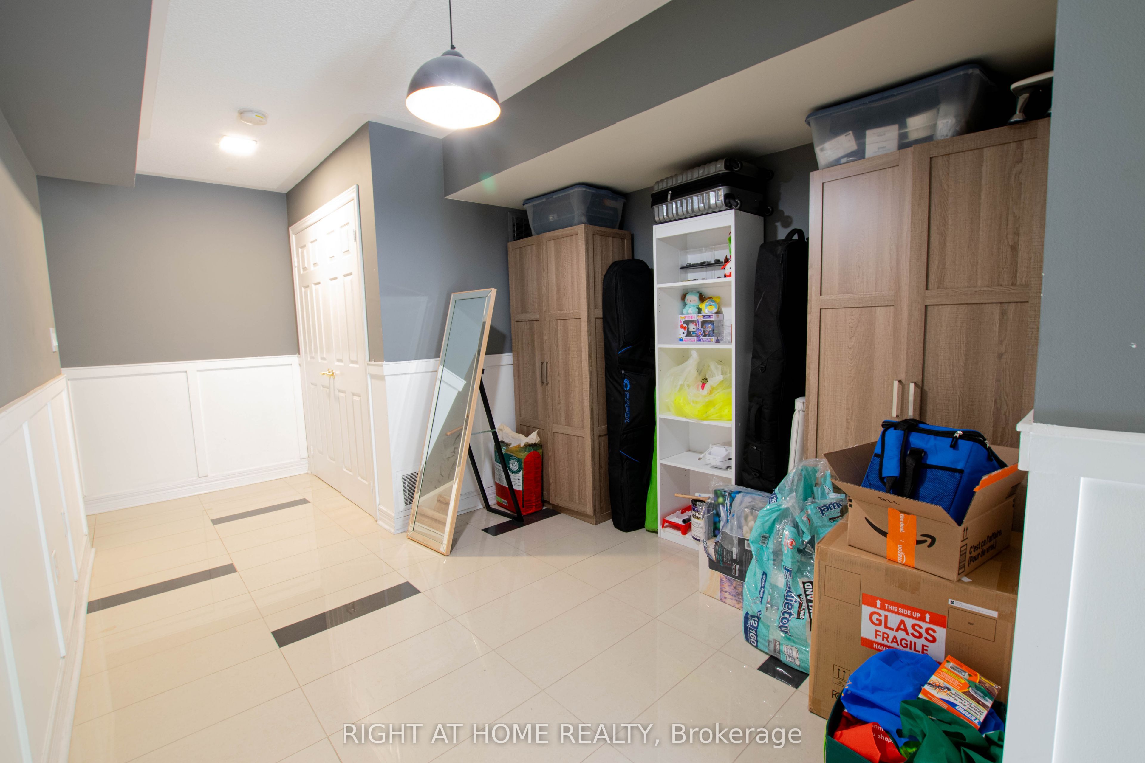 1250 St Martins Drive 54, Pickering, ON L1W 1L7 photo 4