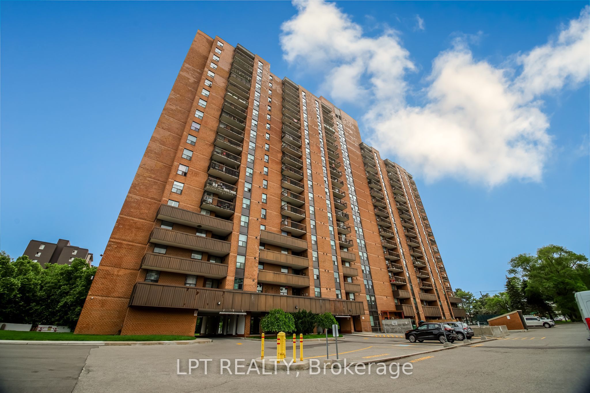 90 Ling Road 209, Toronto, ON M1E 4Y3
