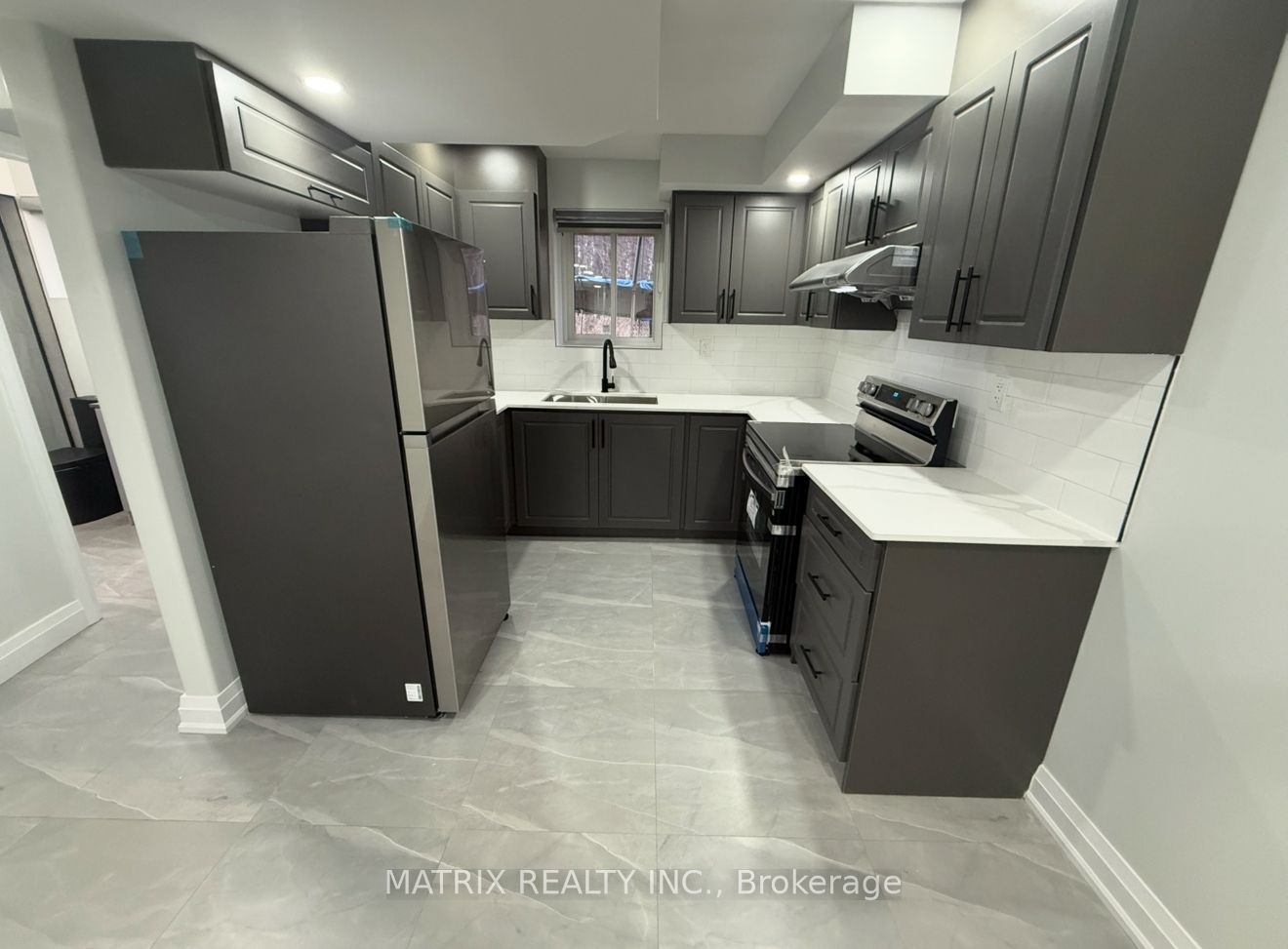 2165 Saffron Drive, Pickering, ON L1X 0E2 photo 5