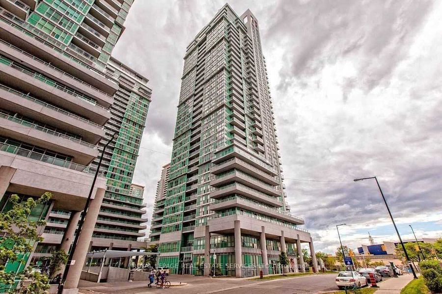 70 Town Centre Court 2402, Toronto, ON M1P 4Y7