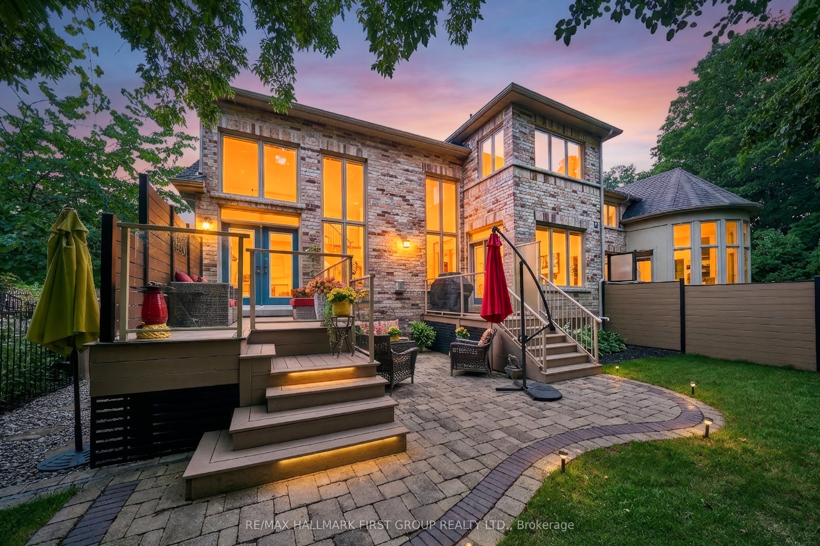 28 Illingworth Lane, Ajax, ON L1T 0L1 photo 2