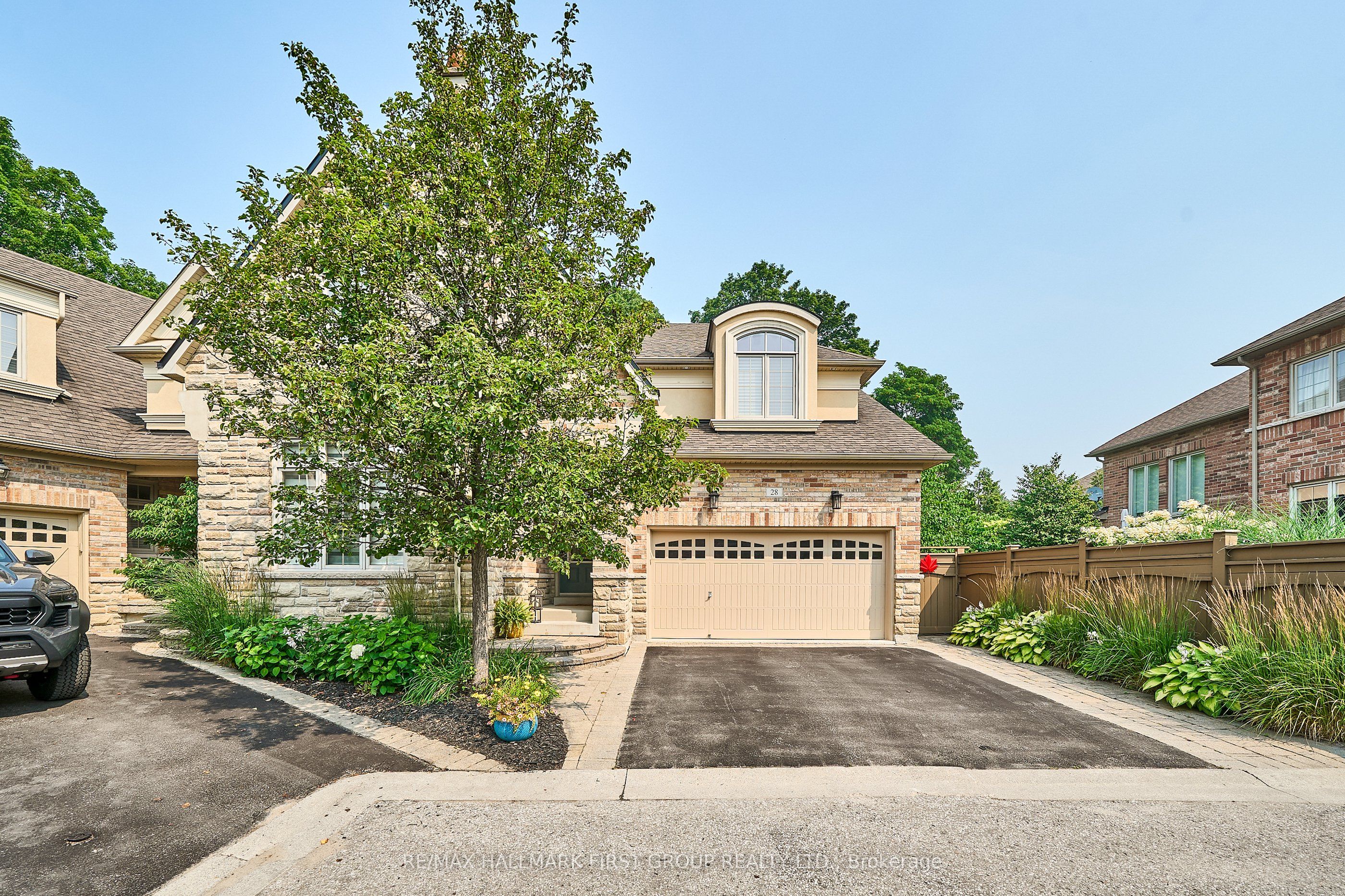 28 Illingworth Lane, Ajax, ON L1T 0L1 photo 3