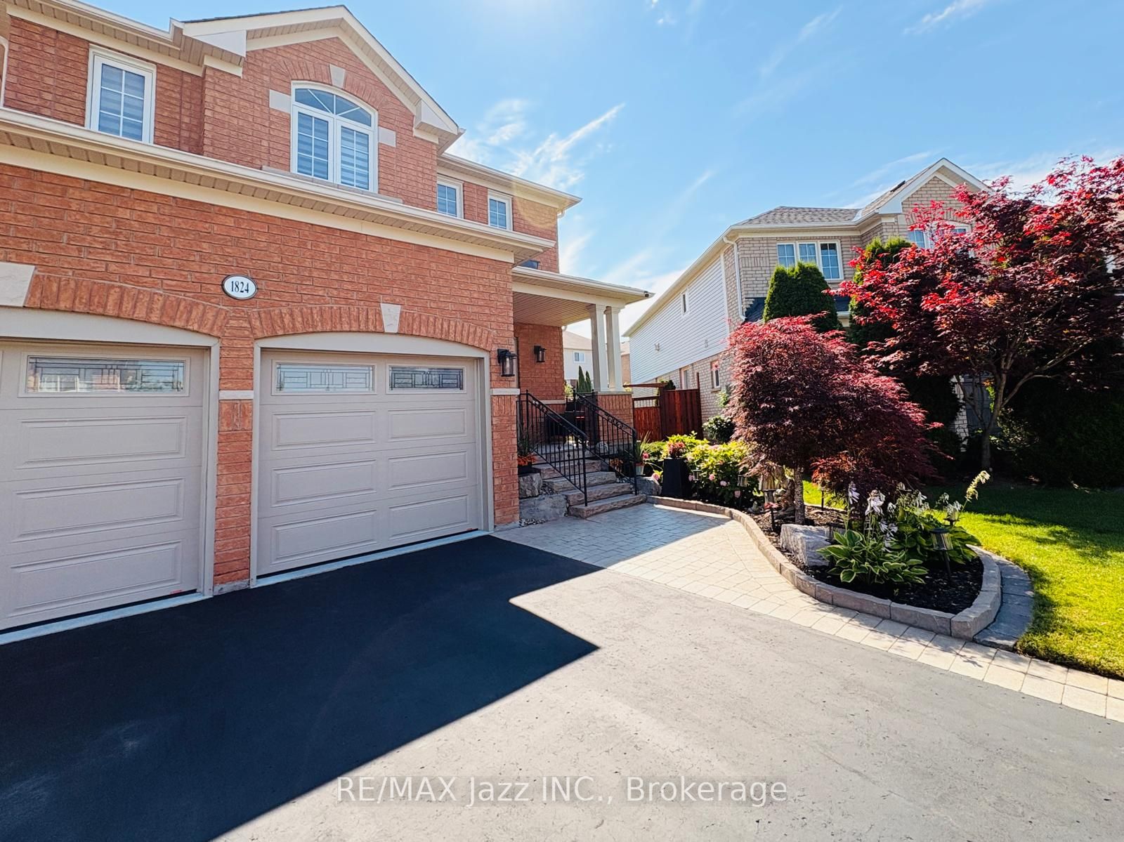 1824 Birchview Drive, Oshawa, ON L1K 3B9 photo 2