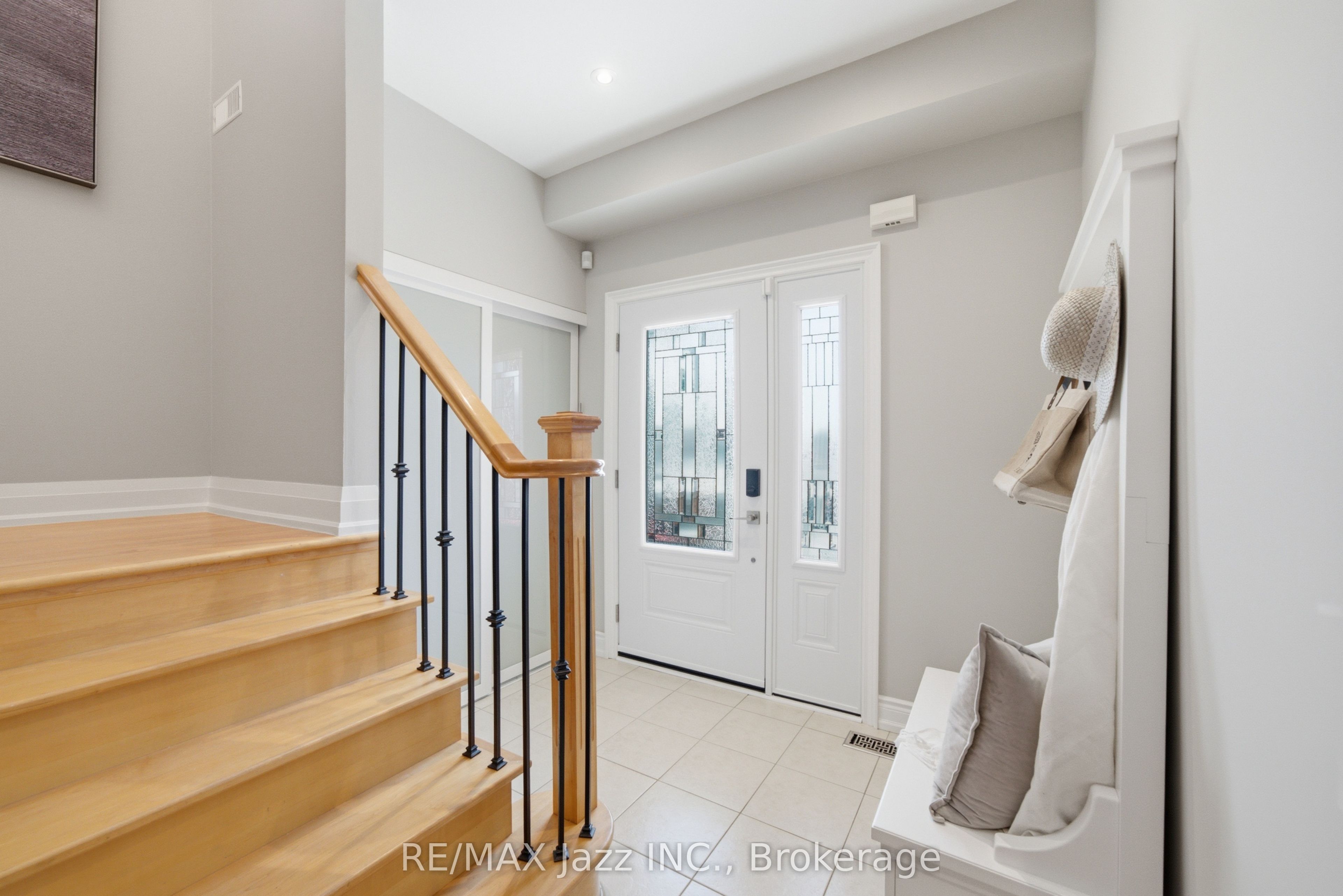 1824 Birchview Drive, Oshawa, ON L1K 3B9 photo 4