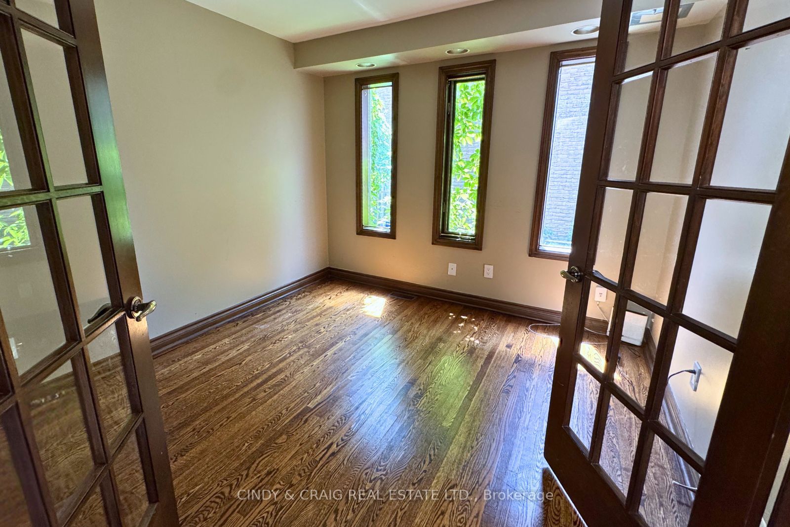 1426 Highbush Trail, Pickering, ON L1V 1N5 photo 5
