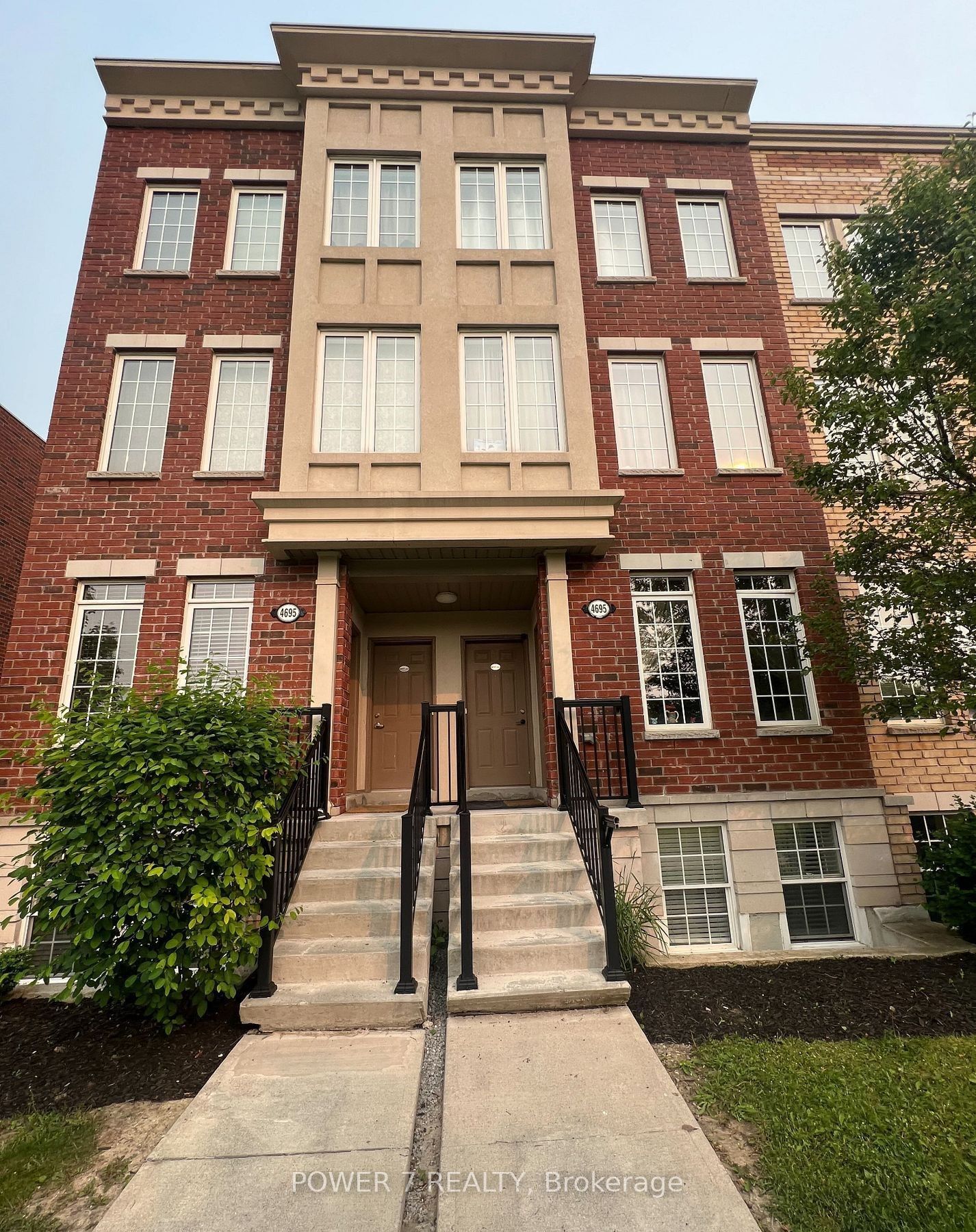 4695 Kingston Road 44, Toronto, ON M1E 2R1