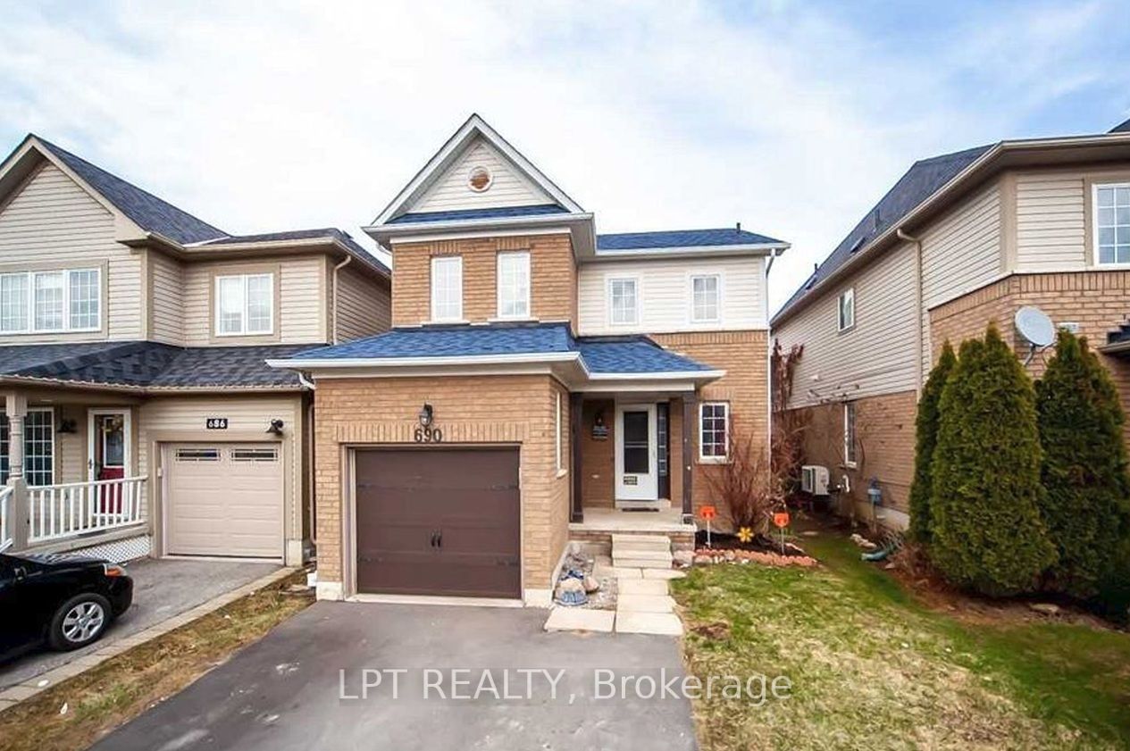 690 Brasswinds Trail, Oshawa, ON L1K 2Z1 photo 2