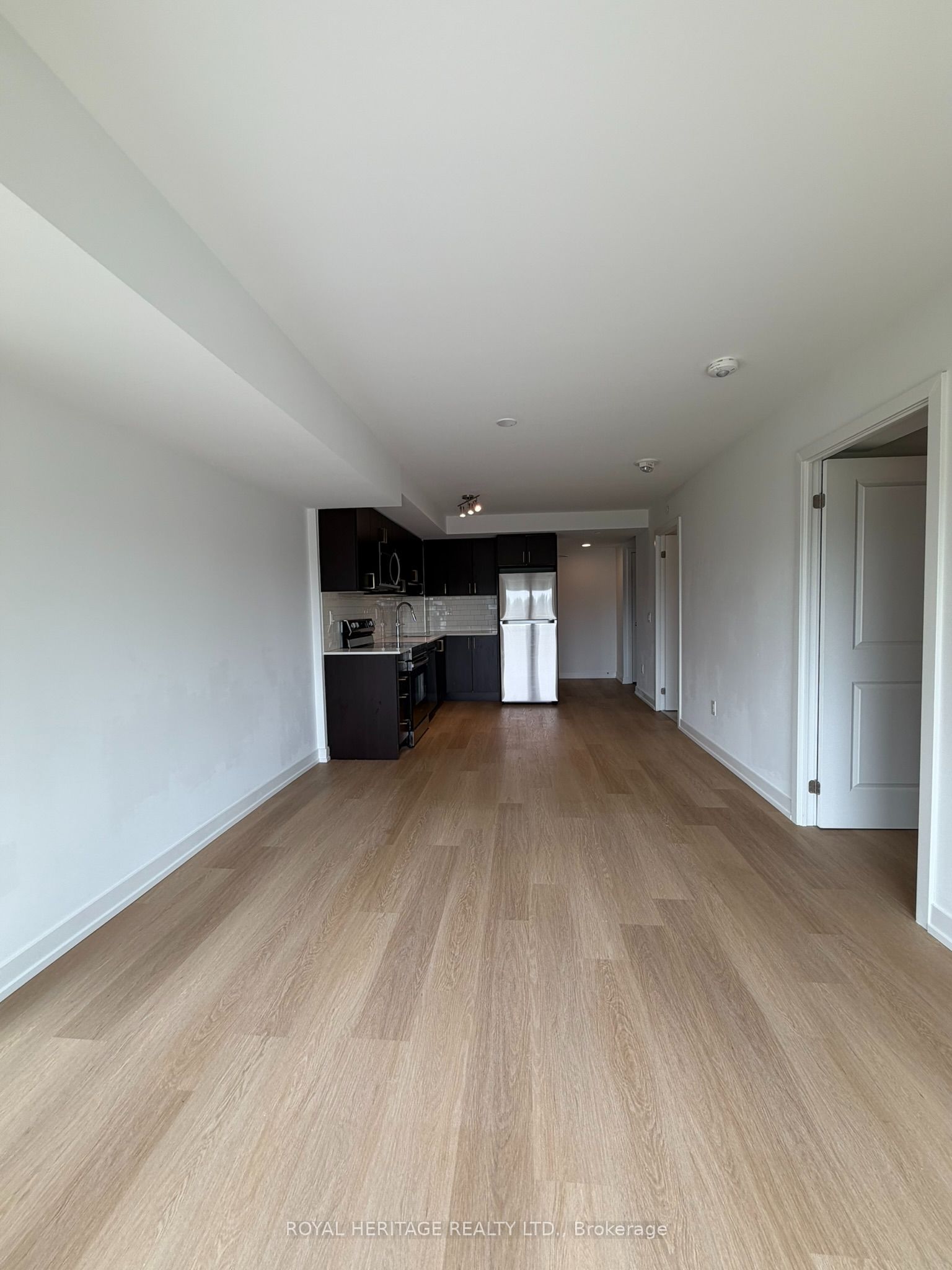 1435 Celebration Drive 304, Pickering, ON L1W 0C4 photo 5