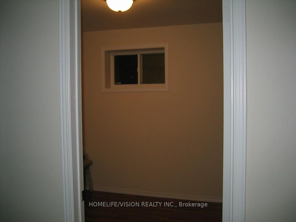 19 Candlebrook Crescent bsmt, Toronto, ON M1W 4B3 photo 5