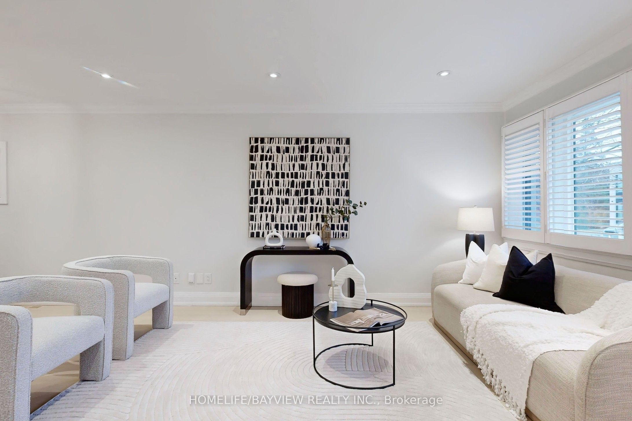 1607 Woodbine Heights Boulevard, Toronto, ON M4B 3A3 photo 5