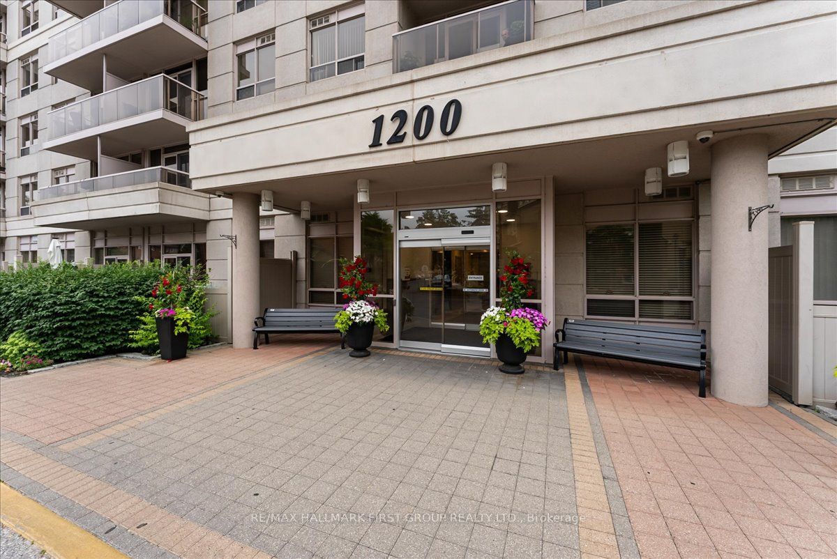 1200 The Esplanade Road N 1103, Pickering, ON L1V 6V3 photo 4