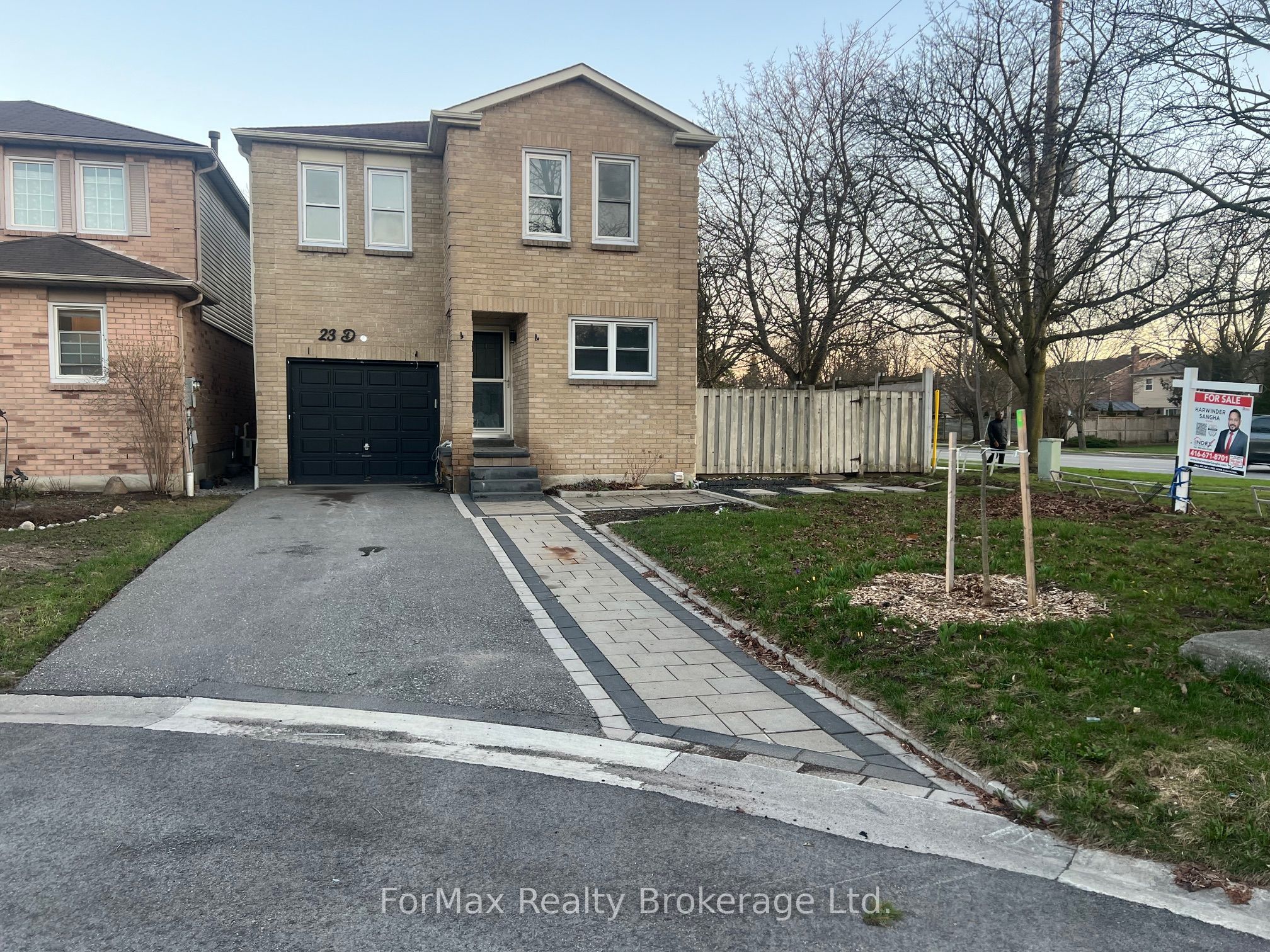 23 Drew Court, Whitby, ON L1N 8X6 photo 2