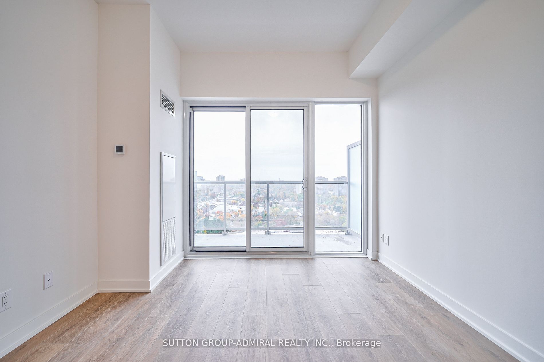 2033 Kennedy Road 1905, Toronto, ON M1T 3G2 photo 4