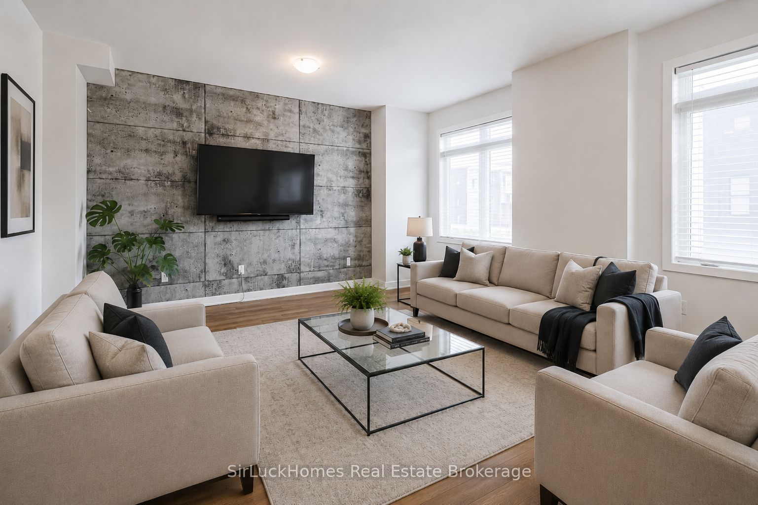 906 Kicking Horse Path, Oshawa, ON L1J 0B4 photo 2