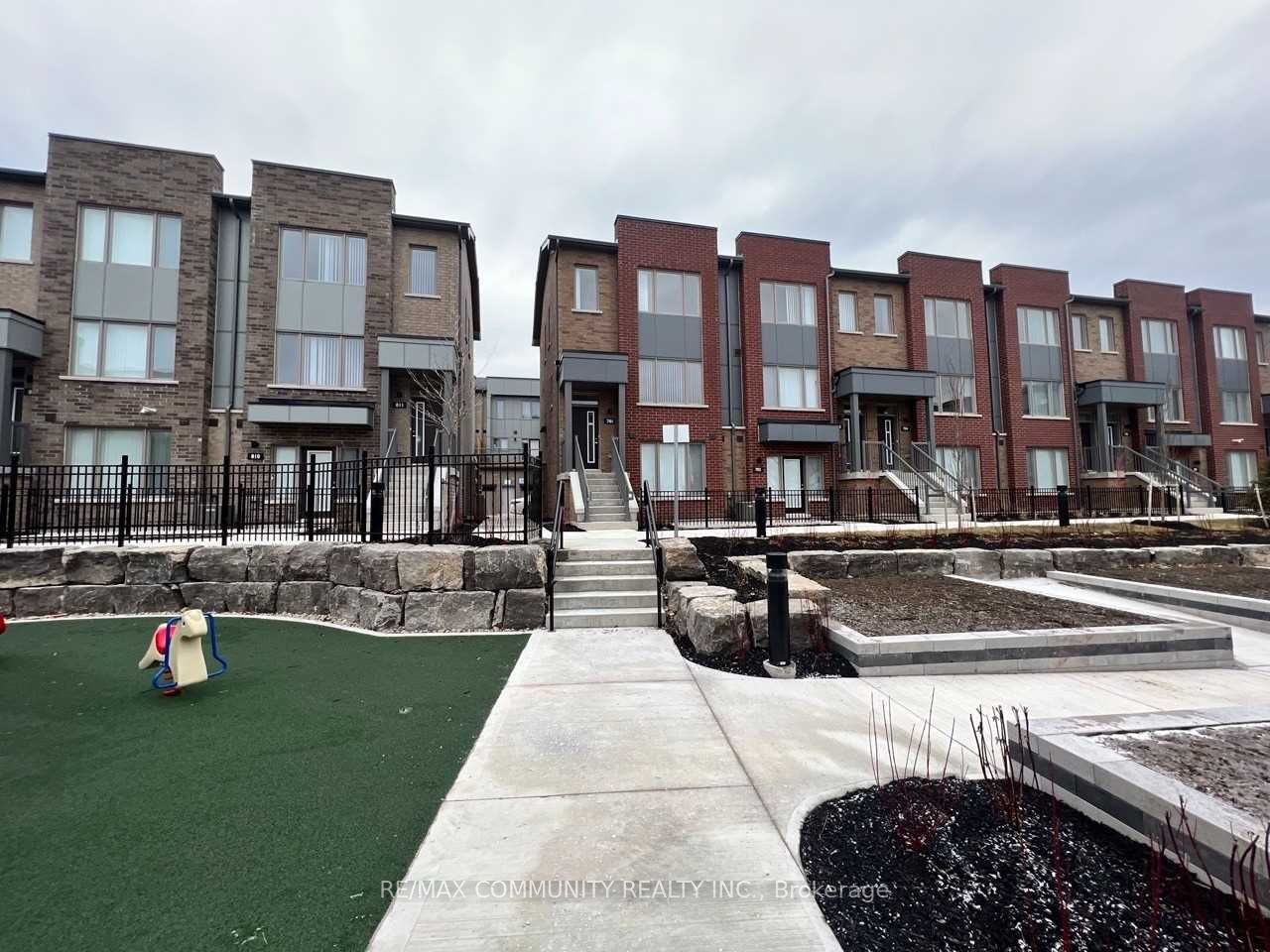 1525 Kingston Road 701, Pickering, ON L1V 0E9