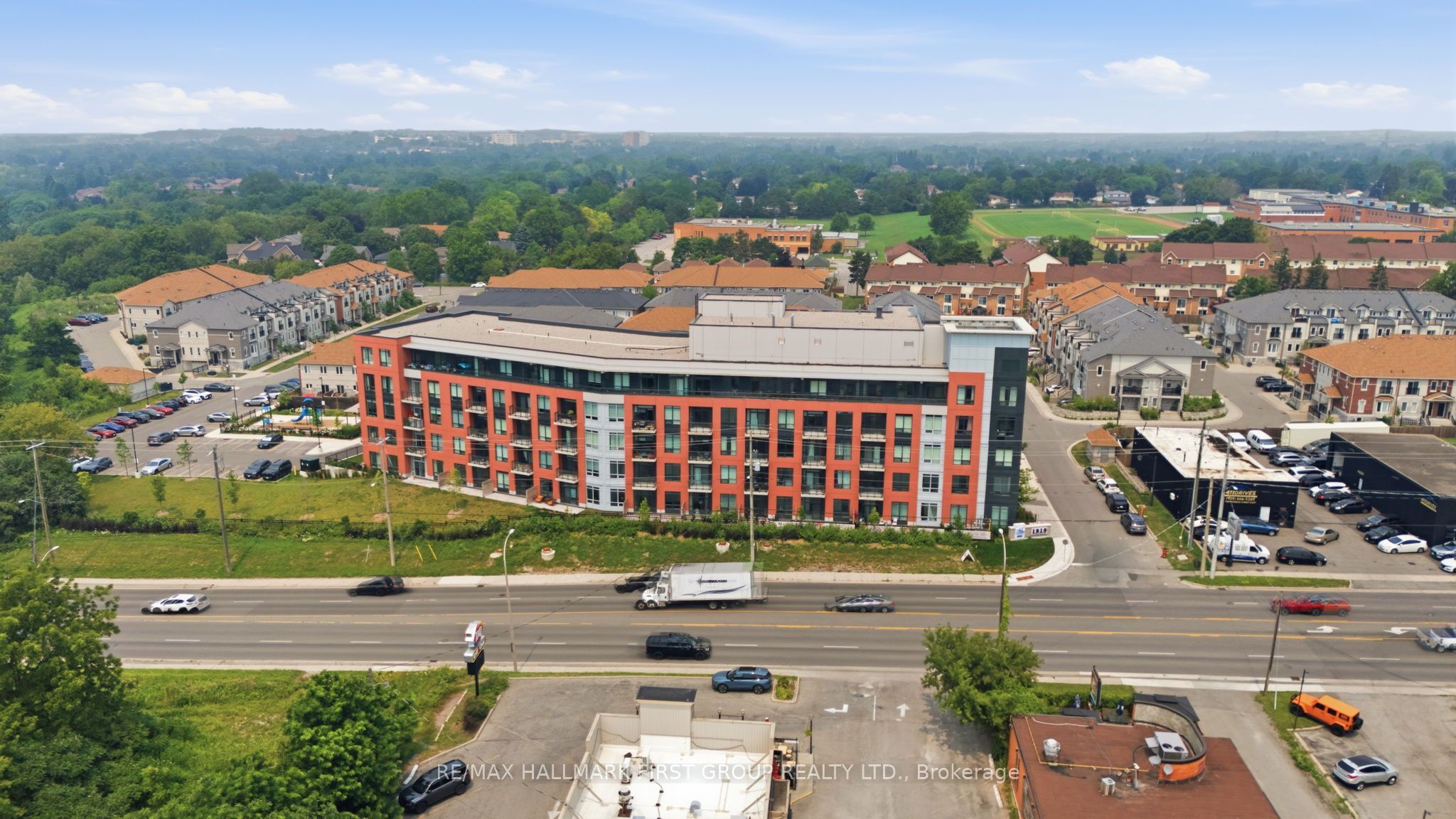1010 Dundas St E Street 325, Whitby, ON L1N 0L6 photo 2