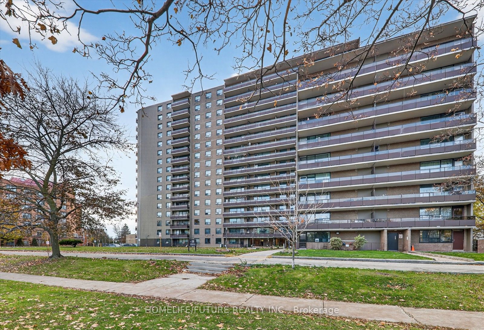 180 Markham Road 705, Toronto, ON M1M 2Z9 photo 3