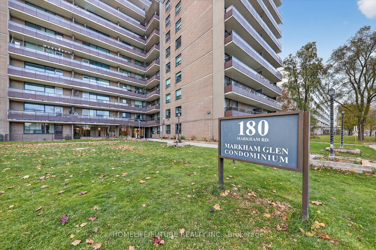 180 Markham Road 705, Toronto, ON M1M 2Z9 photo 4