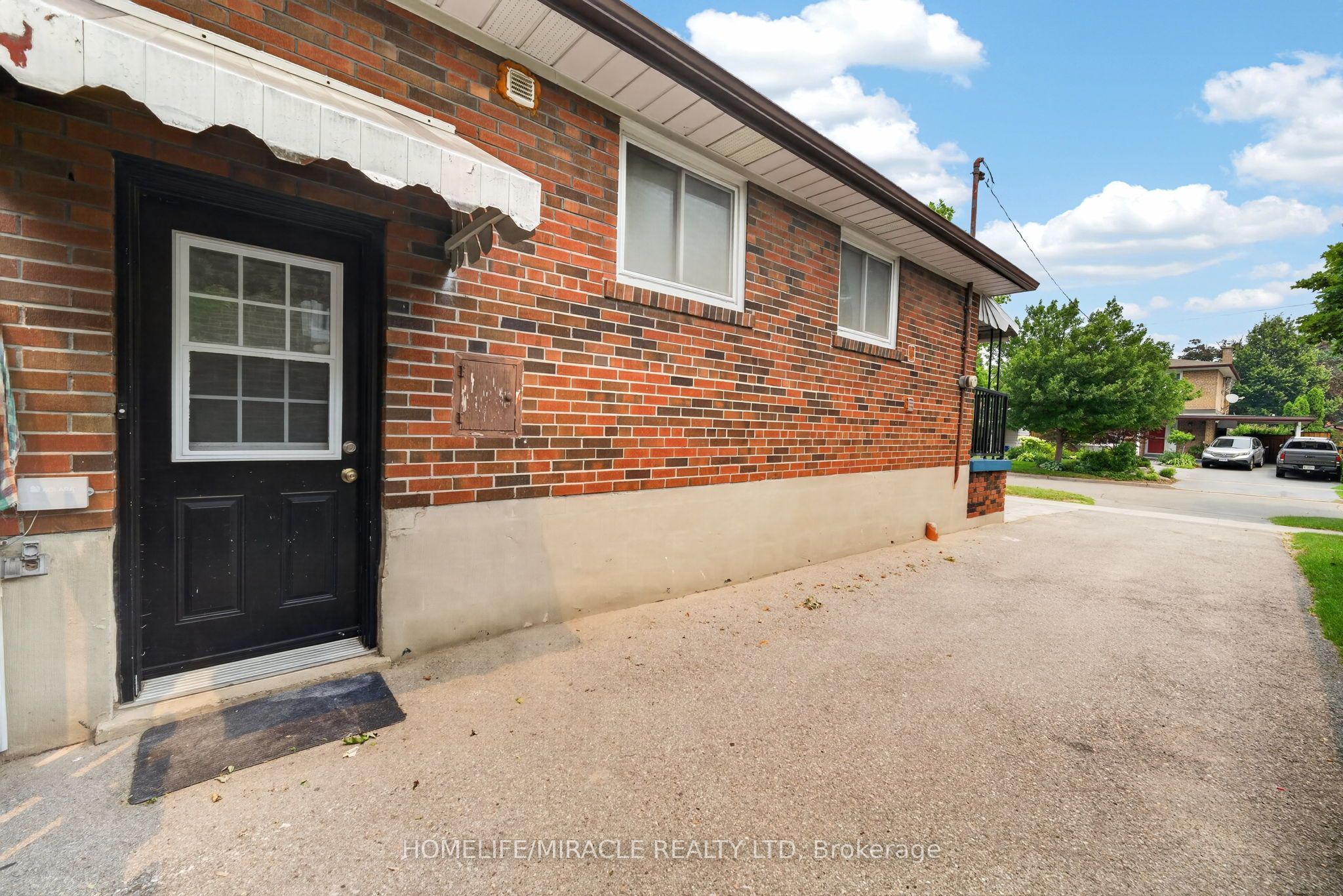 14 Marlena Drive, Toronto, ON M1E 2Z1 photo 2