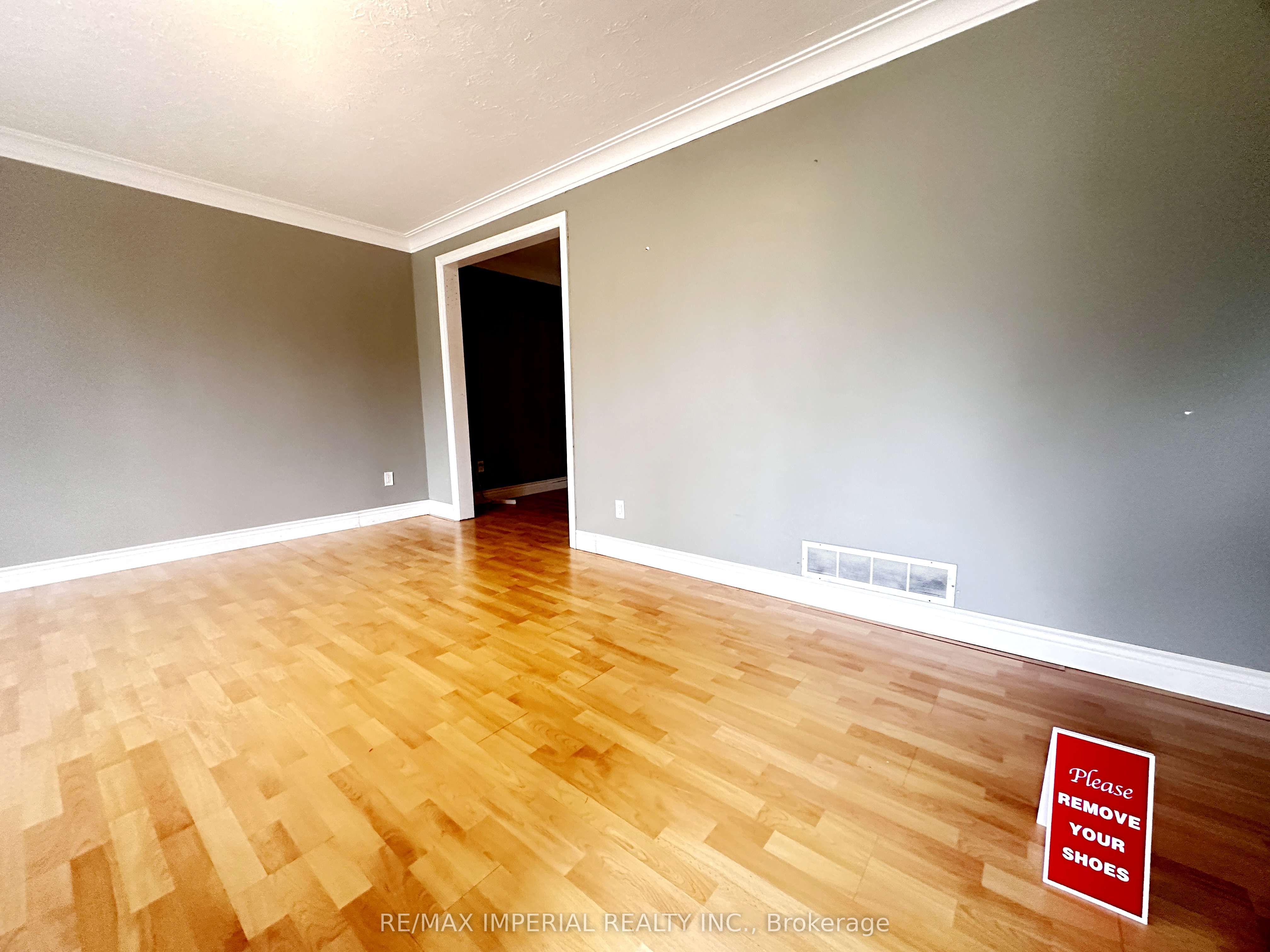 1765 Appleview Road, Pickering, ON L1V 1T7 photo 2