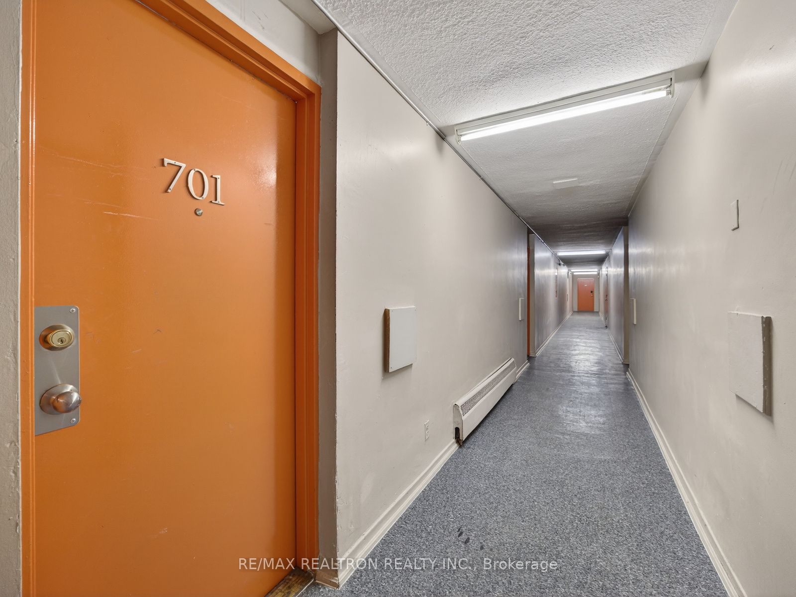 275 Wentworth Street W 108, Oshawa, ON L1J 1N1 photo 2