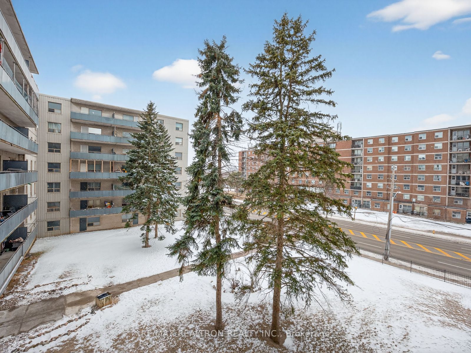 275 Wentworth Street W 503, Oshawa, ON L1J 1N1
