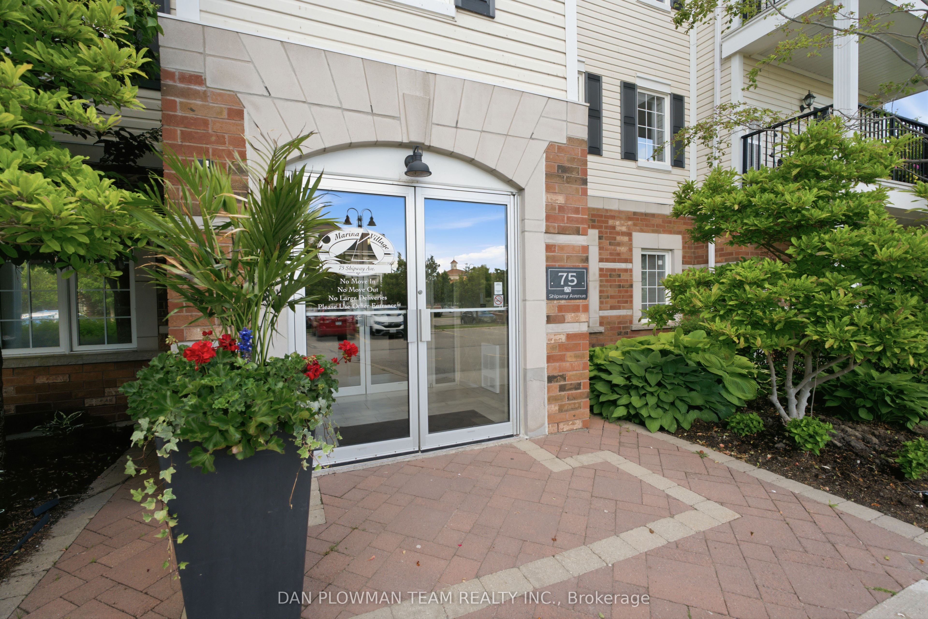 75 Shipway Avenue 112, Clarington, ON L1B 0B8 photo 4