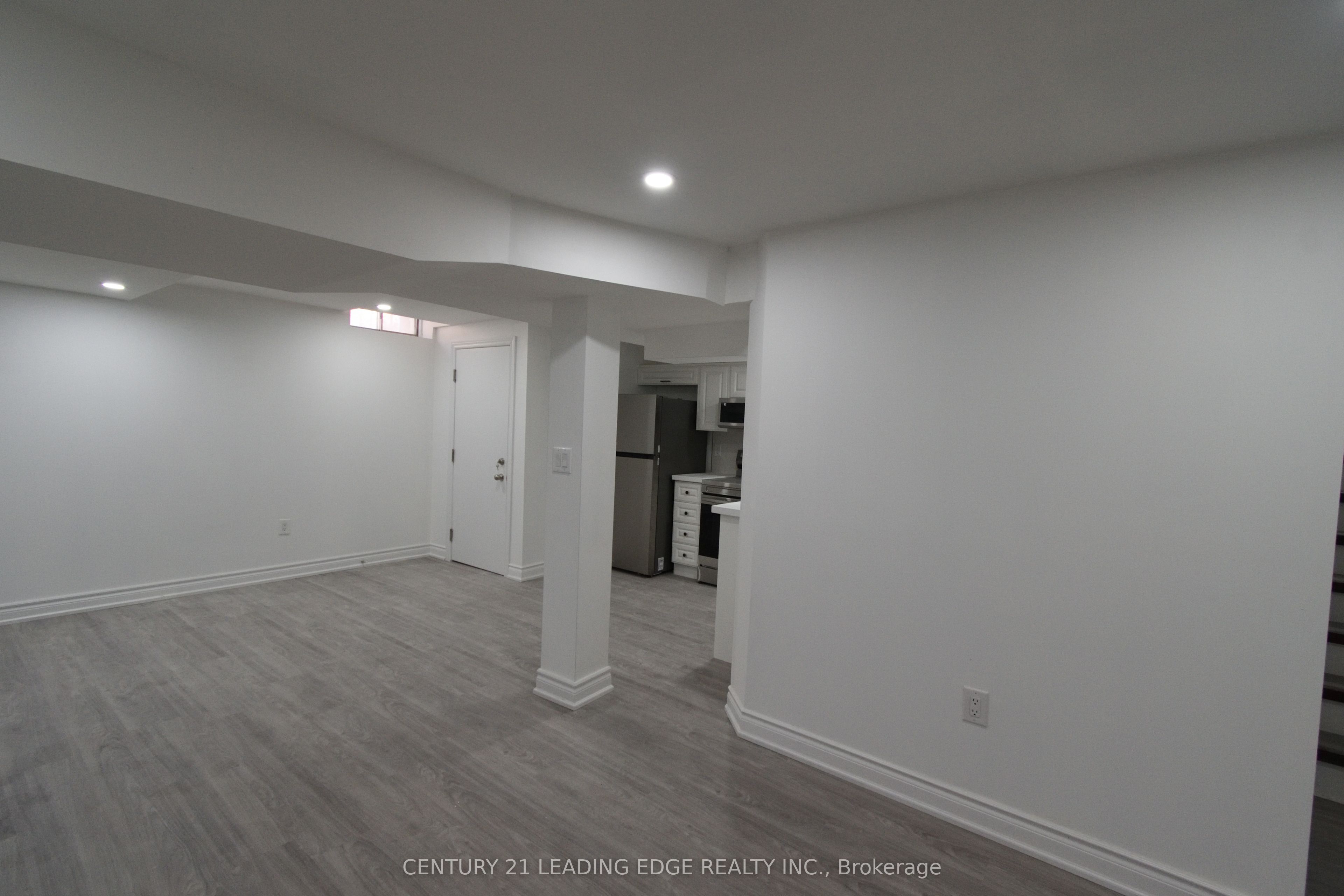 45 Lofthouse Drive, Whitby, ON L1R 1W5 photo 4
