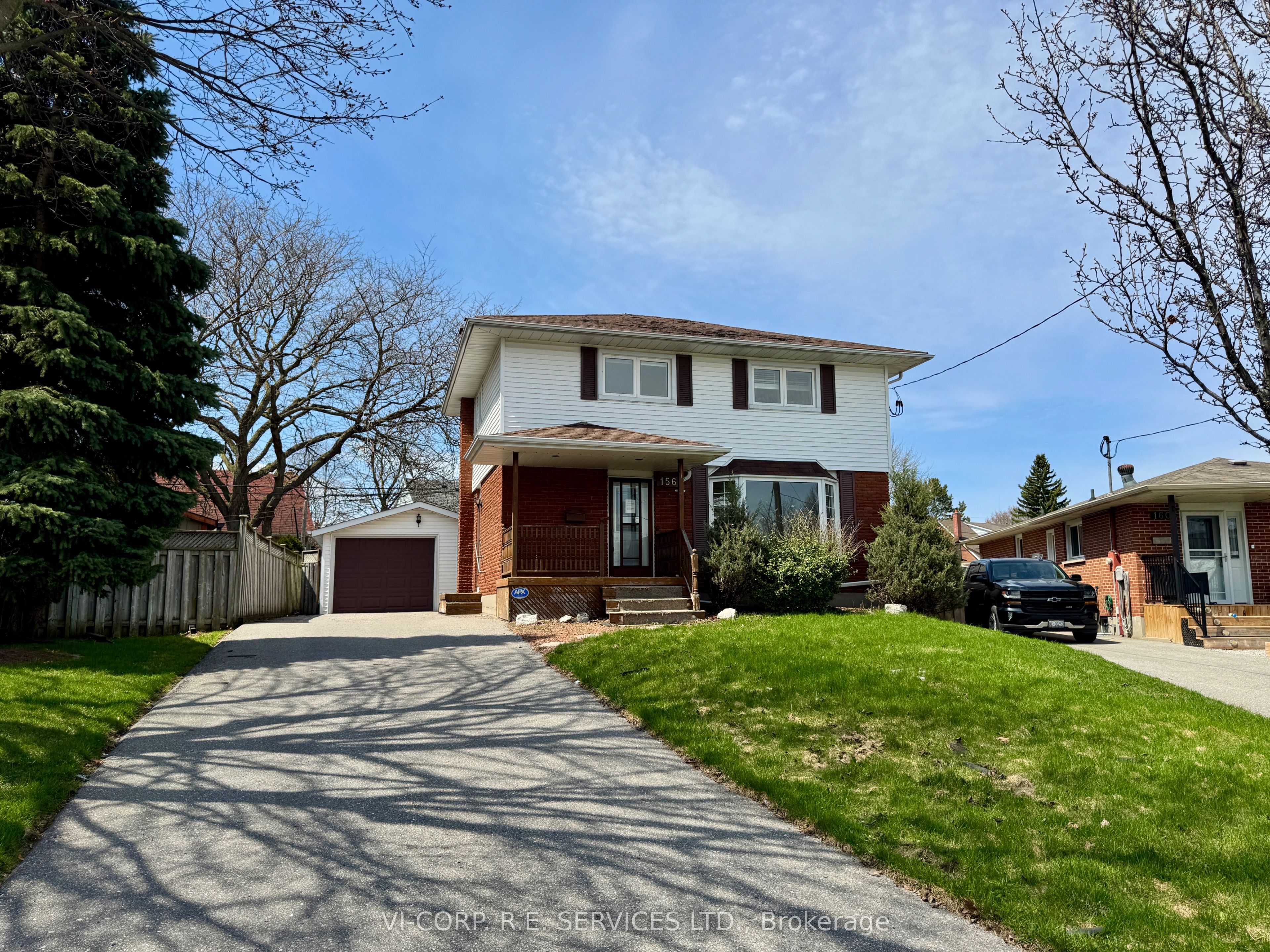 156 Gladstone Avenue, Oshawa, ON L1J 4E7 photo 2