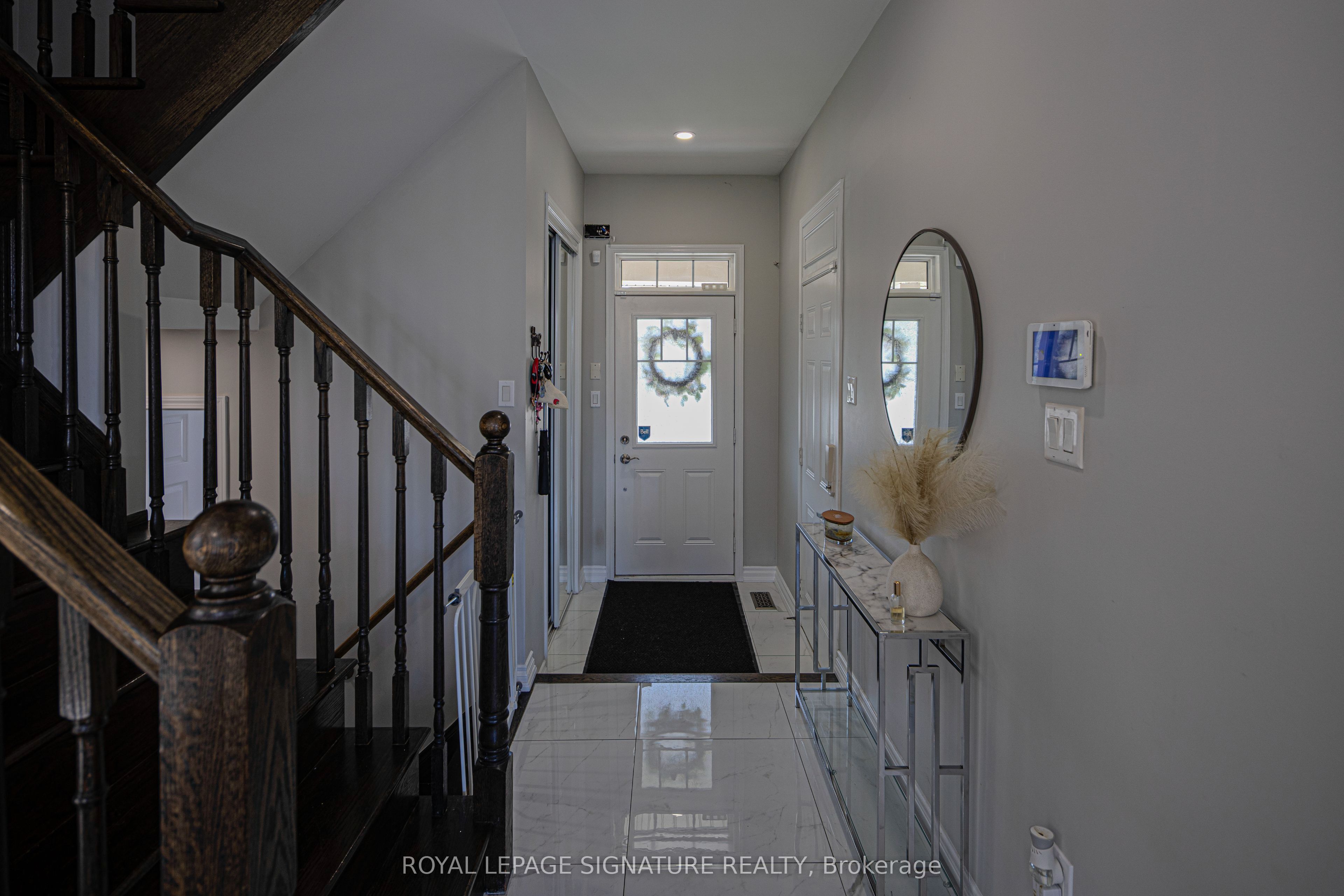 1832 Misthollow Drive, Pickering, ON L1X 0A7 photo 4