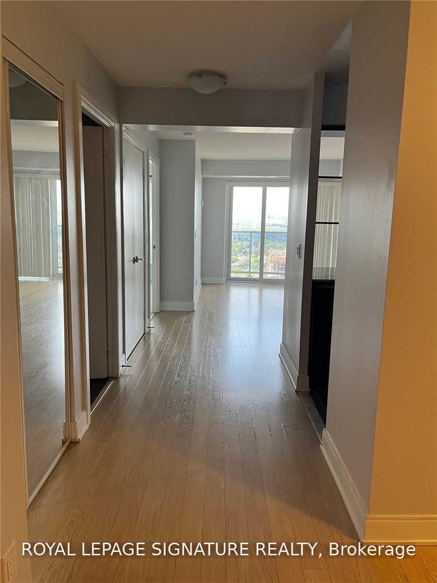 125 Village Green Square 3807, Toronto, ON M1S 0G3 photo 3