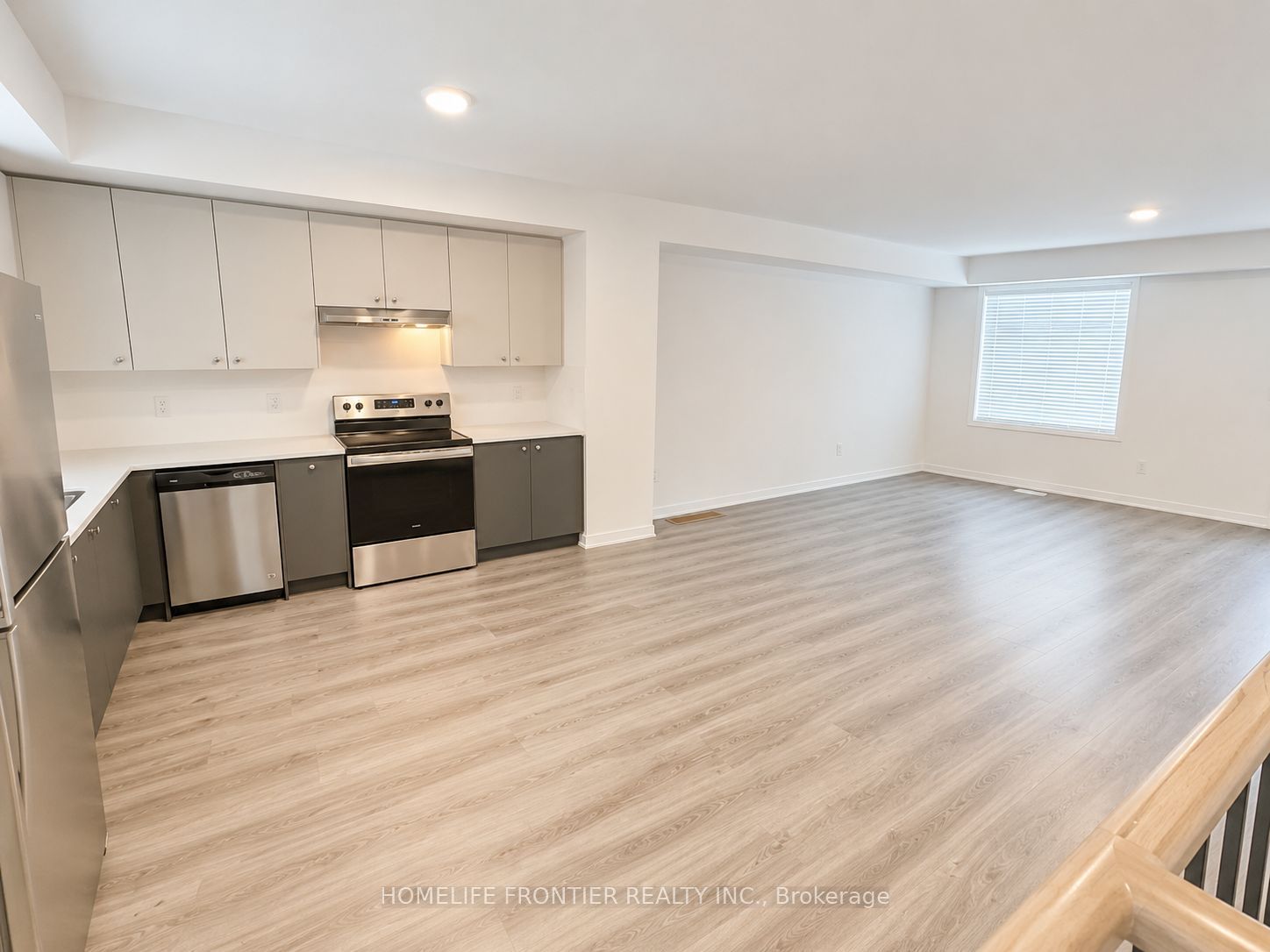 46 Ambereen Place, Clarington, ON L1C 7H5 photo 2
