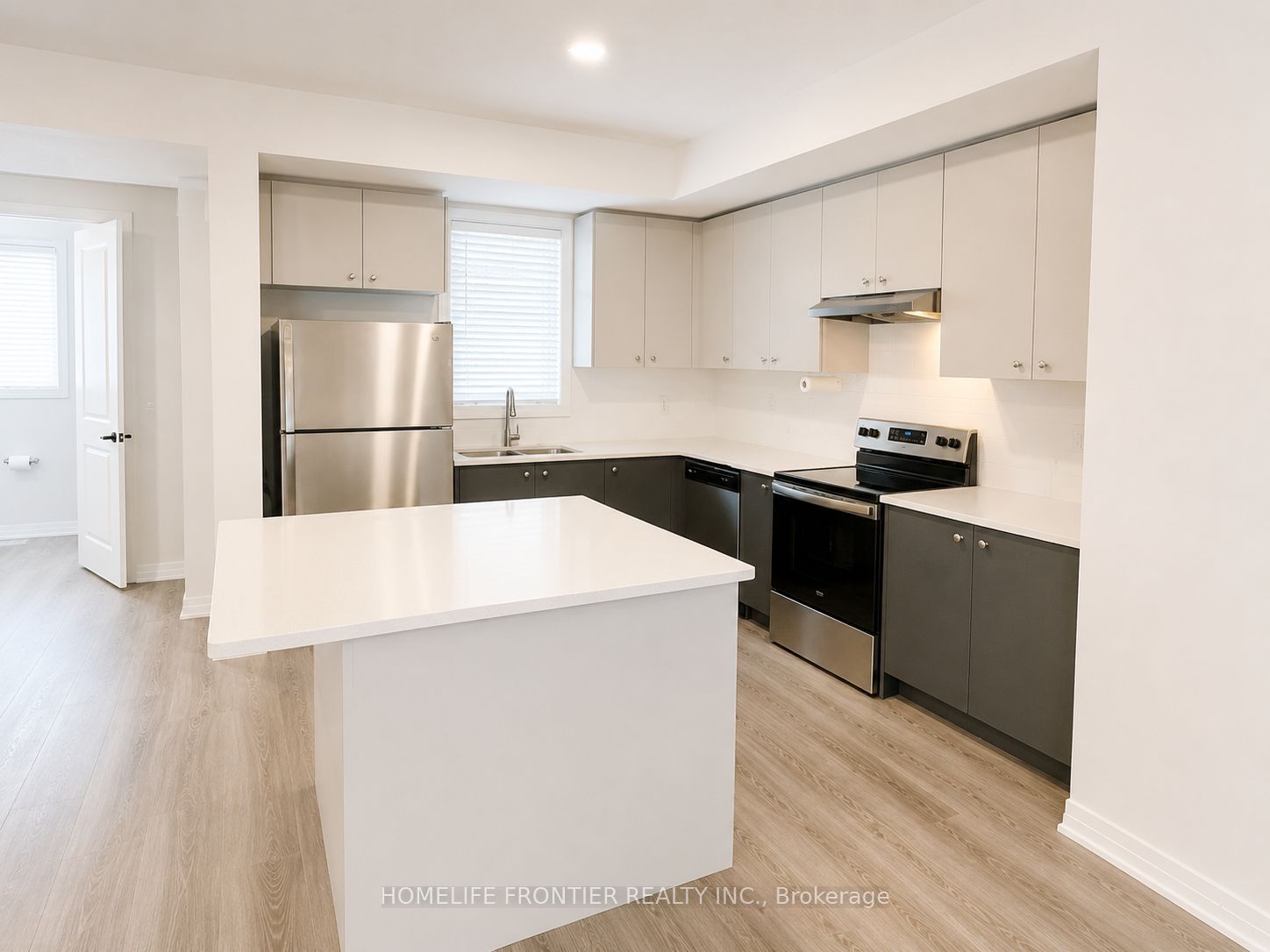 46 Ambereen Place, Clarington, ON L1C 7H5 photo 3
