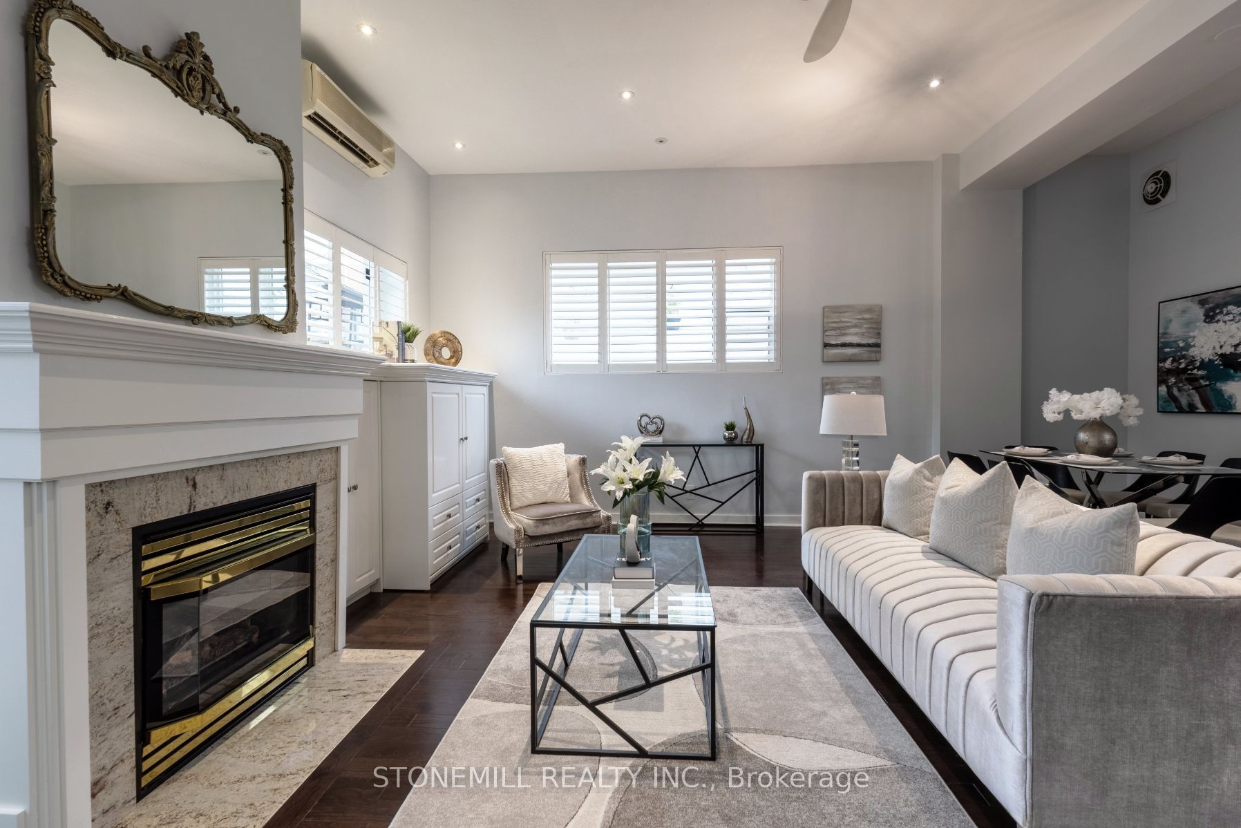 99 Coleman Avenue 105, Toronto, ON M4C 1P8 photo 2
