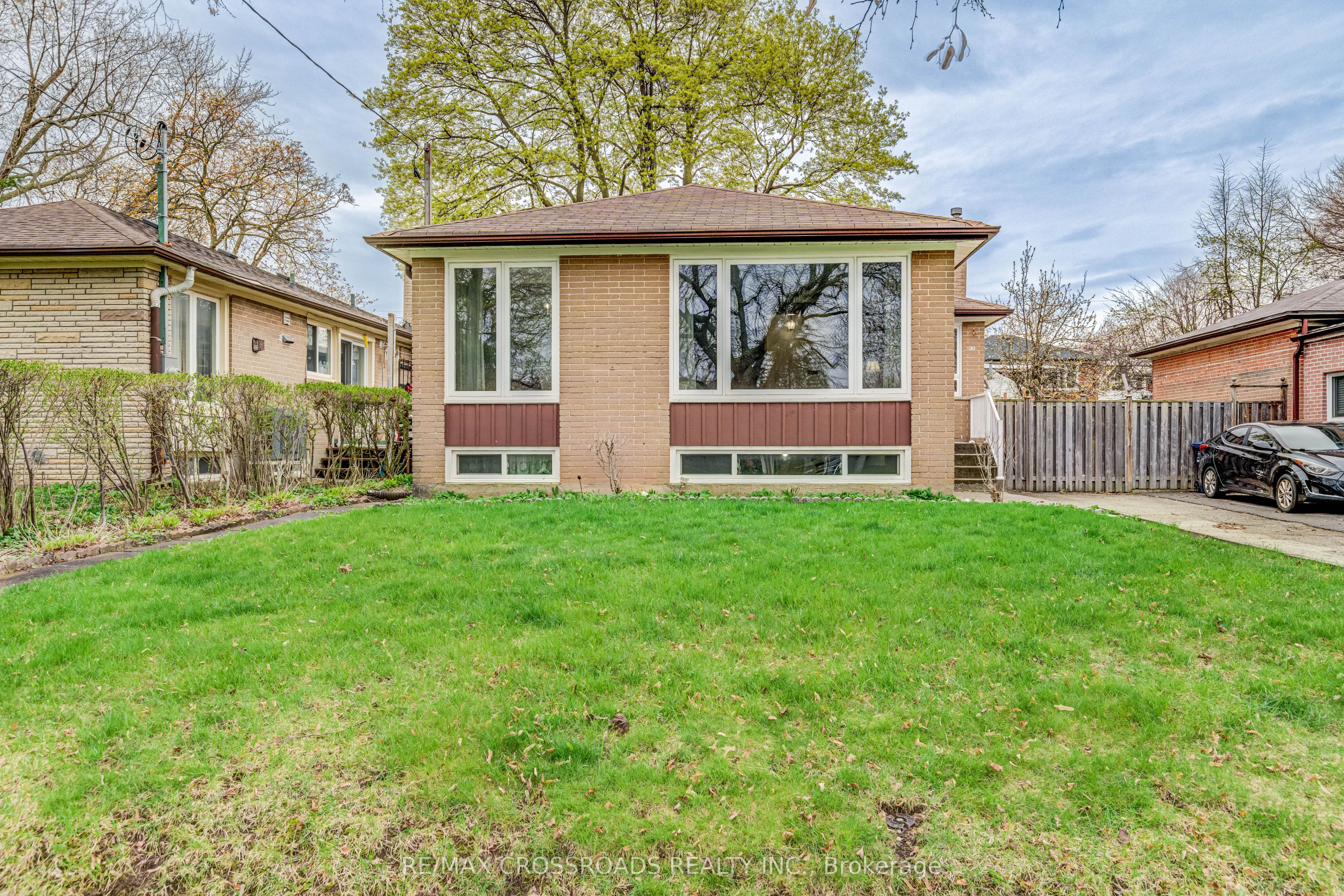 30 Murmouth Road, Toronto, ON M1T 2R1 photo 2