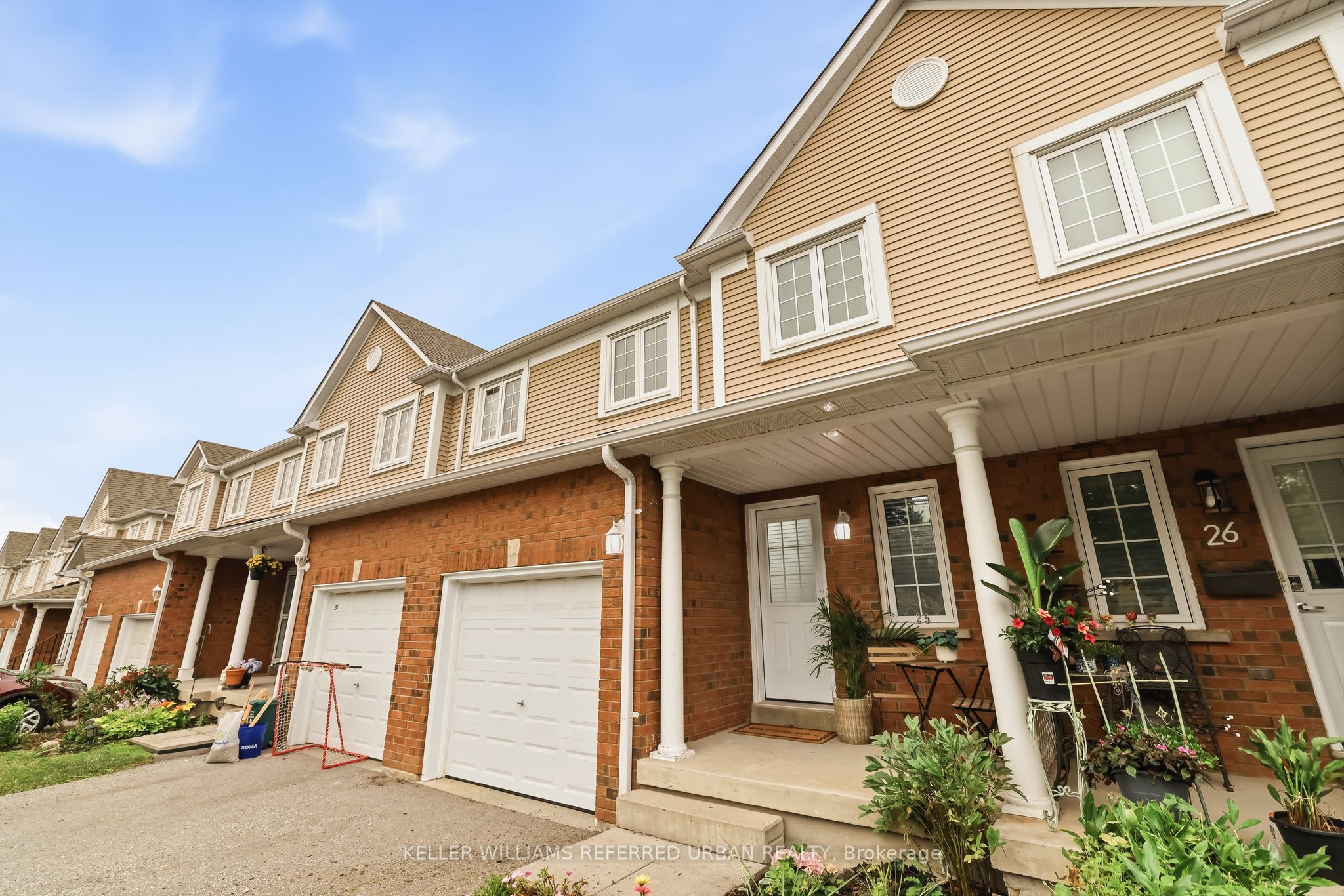 10 Bassett Boulevard 25, Whitby, ON L1N 9C3 photo 4