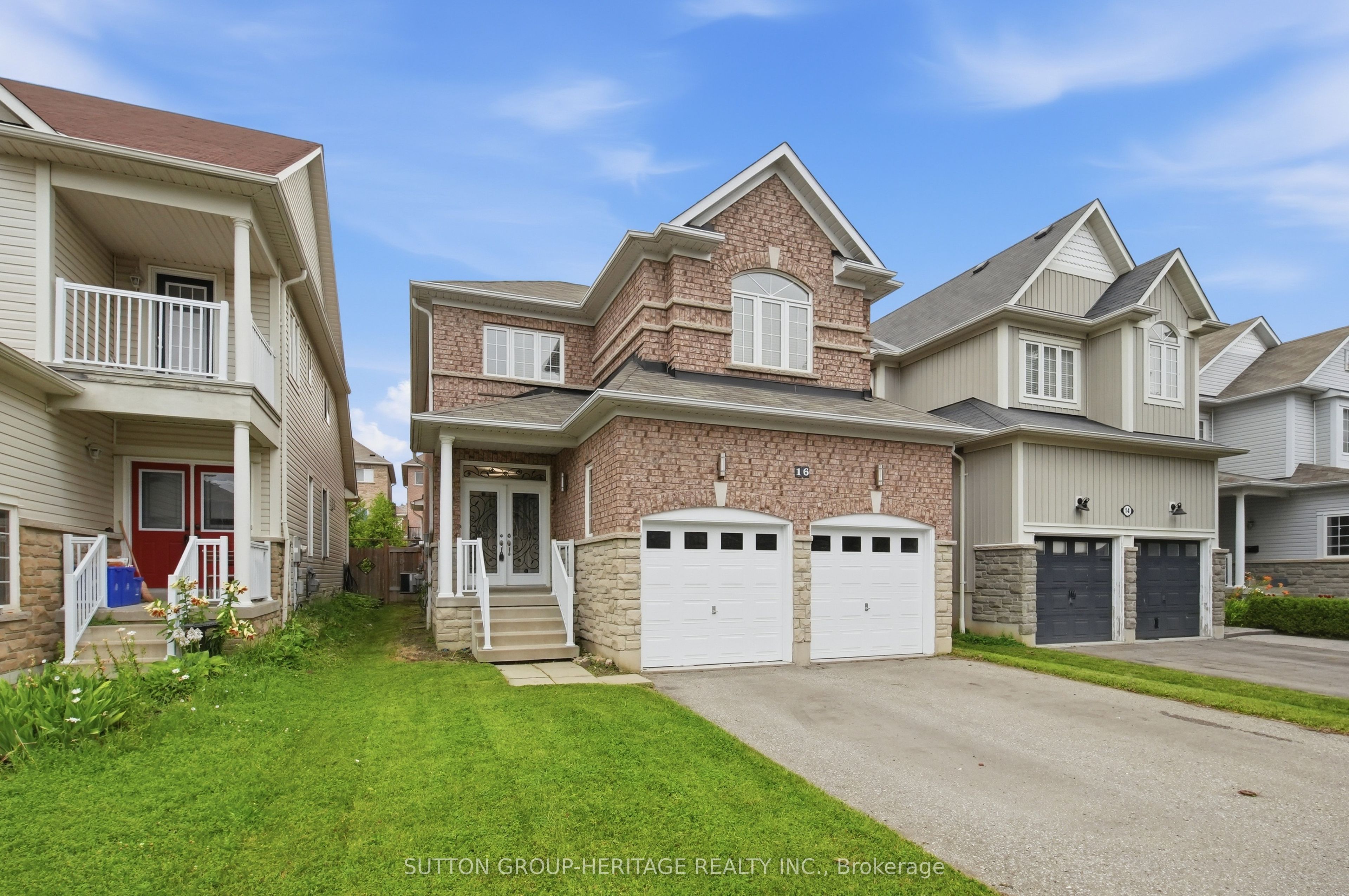 16 Shrewsbury Drive, Whitby, ON L1M 0C7 photo 2