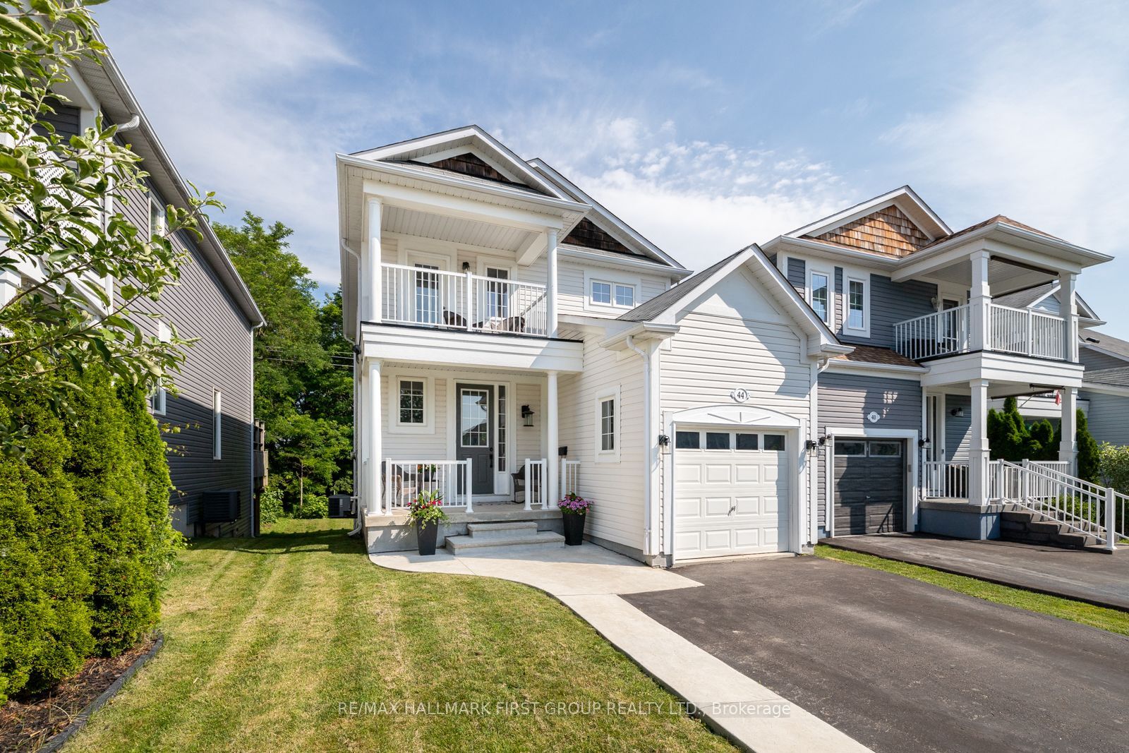 44 Milligan Street, Clarington, ON L1B 1R6 photo 2