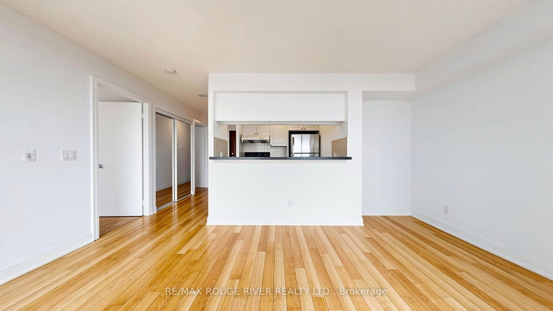 238 Bonis Avenue 523, Toronto, ON M1T 3W7 photo 3