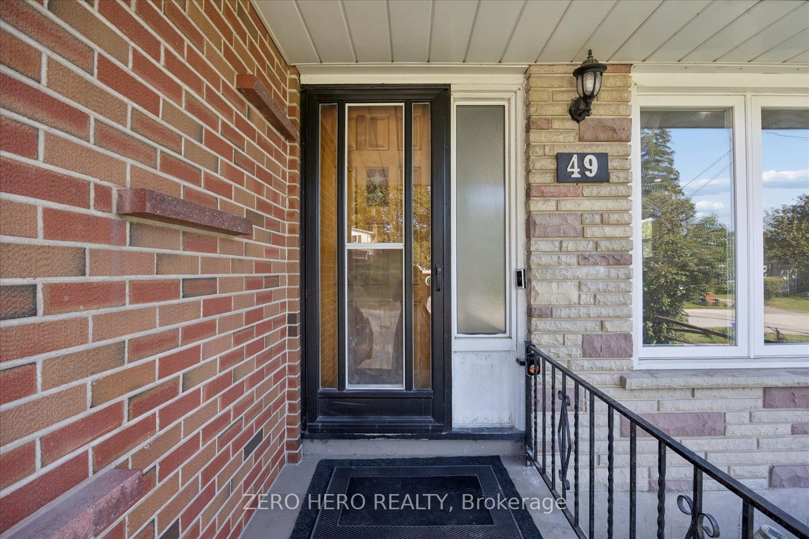 49 Rosehill Boulevard, Oshawa, ON L1J 5G6 photo 3