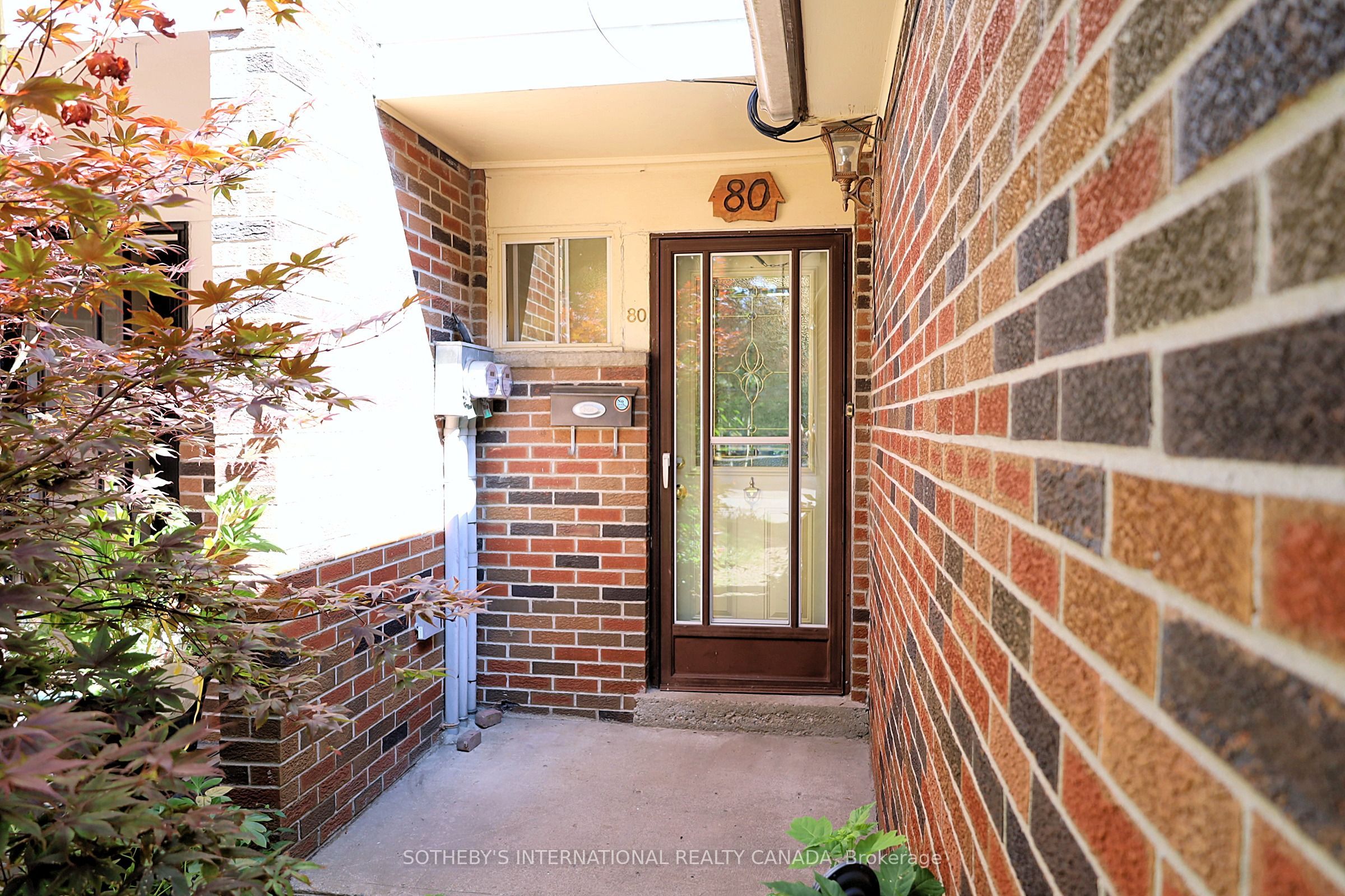 80 Halsey Avenue, Toronto, ON M4B 1A9 photo 2