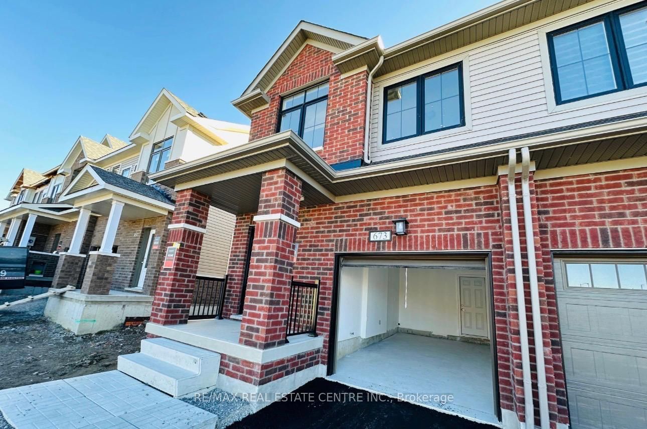 673 Ribstone Court, Oshawa, ON L1K 3G7