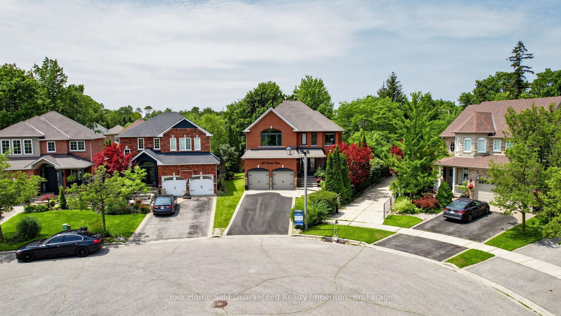 832 Darwin Drive, Pickering, ON L1X 2V6 photo 2