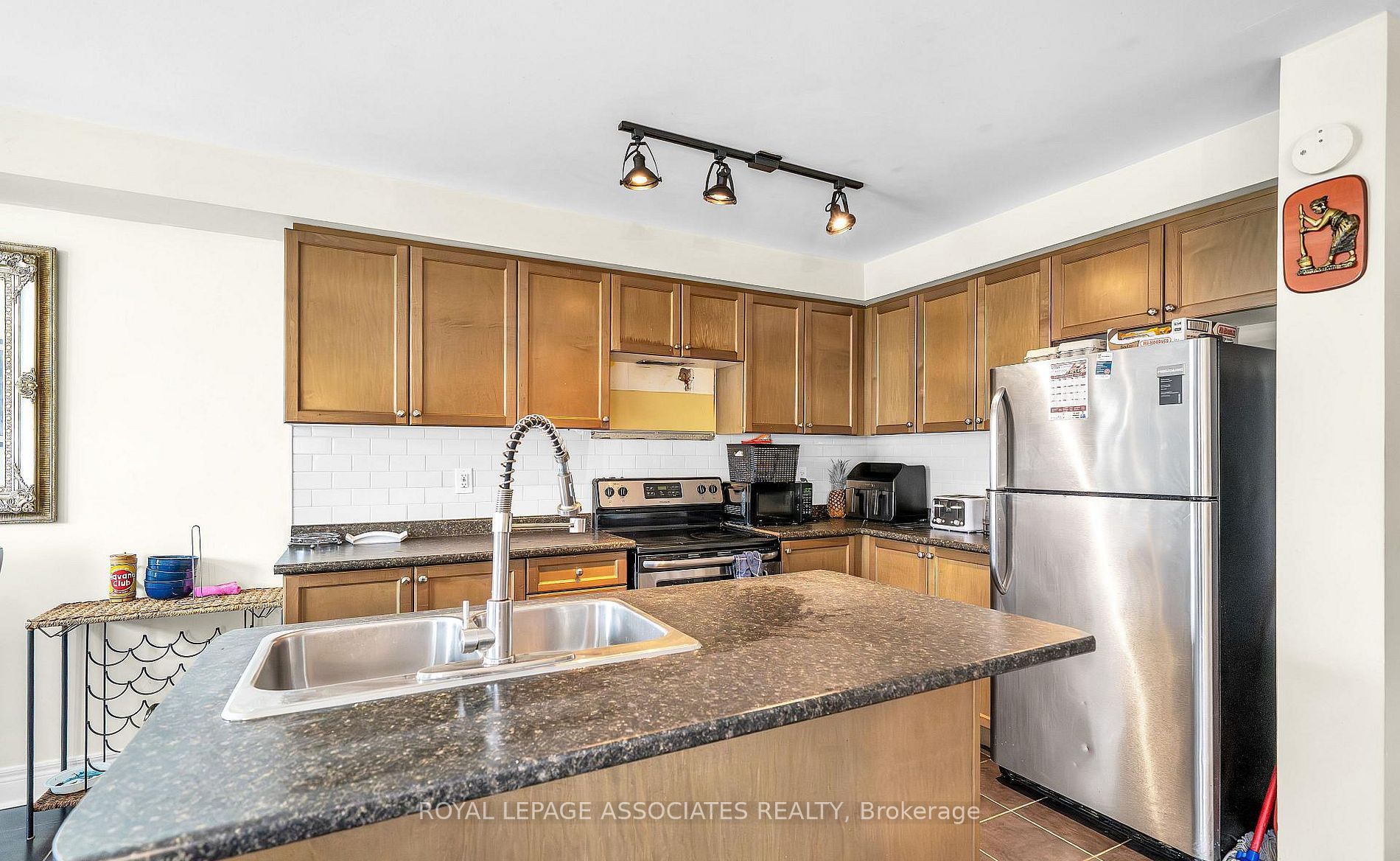 164 Dewell Crescent, Clarington, ON L1E 0B9 photo 5
