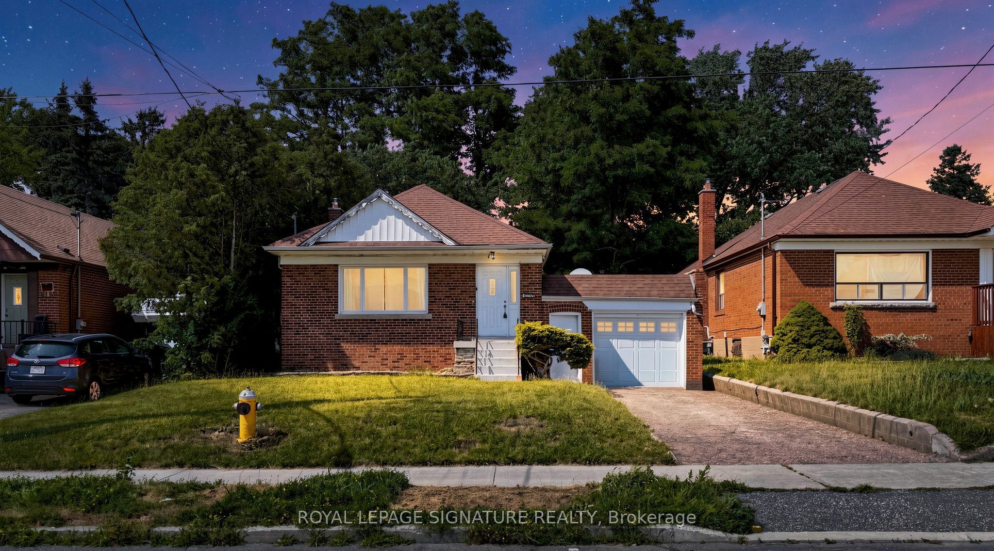 14 Valdane Drive, Toronto, ON M1L 2E9 photo 2