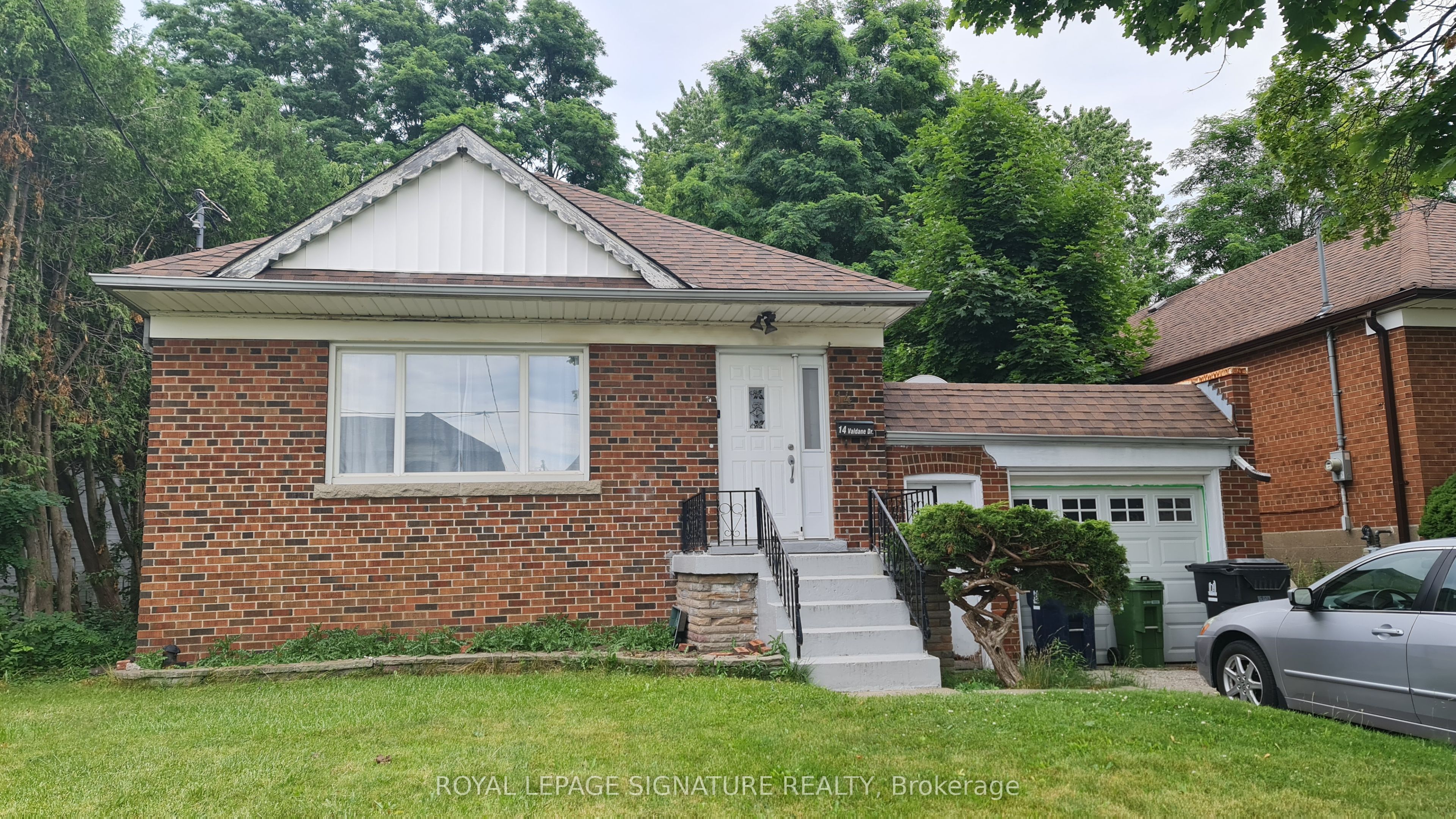 14 Valdane Drive, Toronto, ON M1L 2E9 photo 3