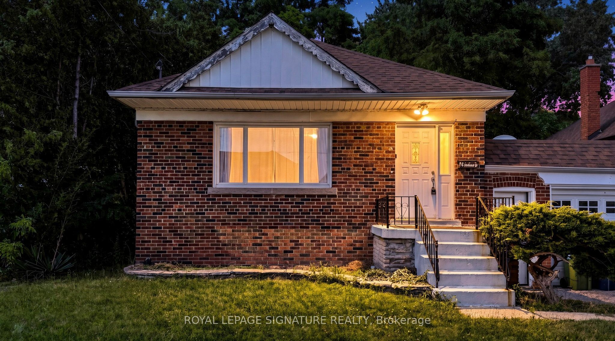 14 Valdane Drive, Toronto, ON M1L 2E9 photo 4