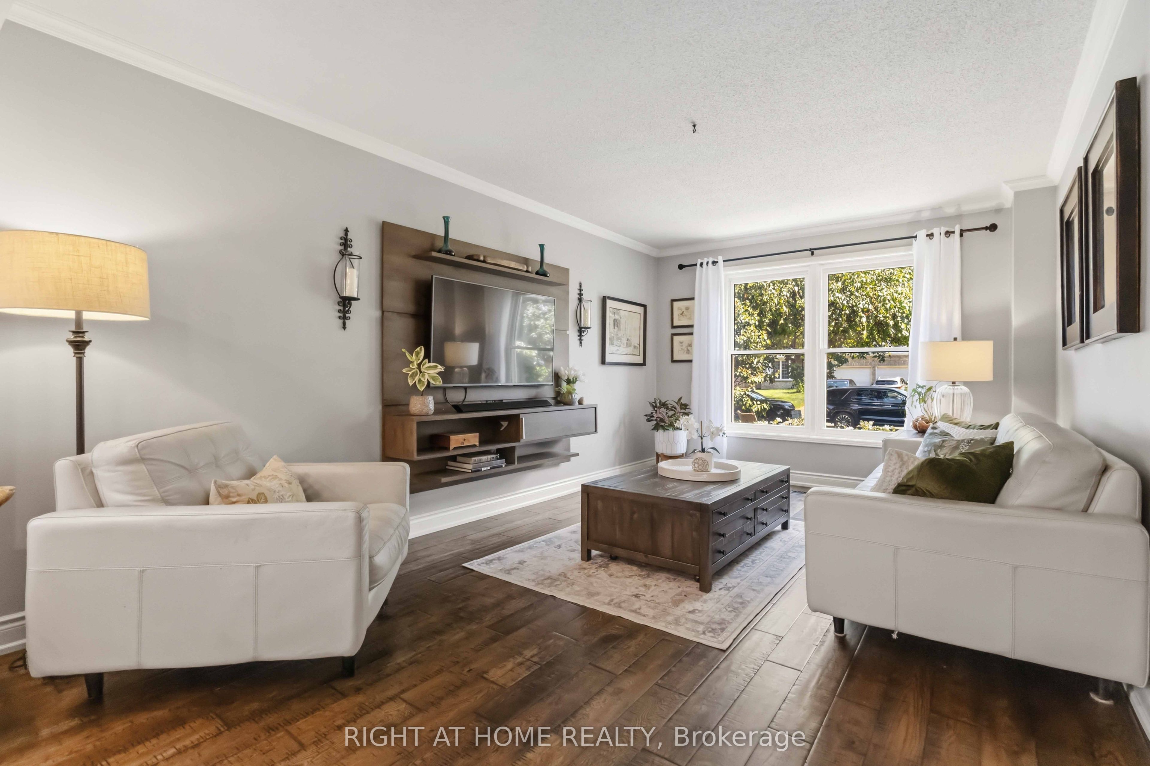 57 Morning Glory Crescent, Whitby, ON L1R 1N5 photo 4