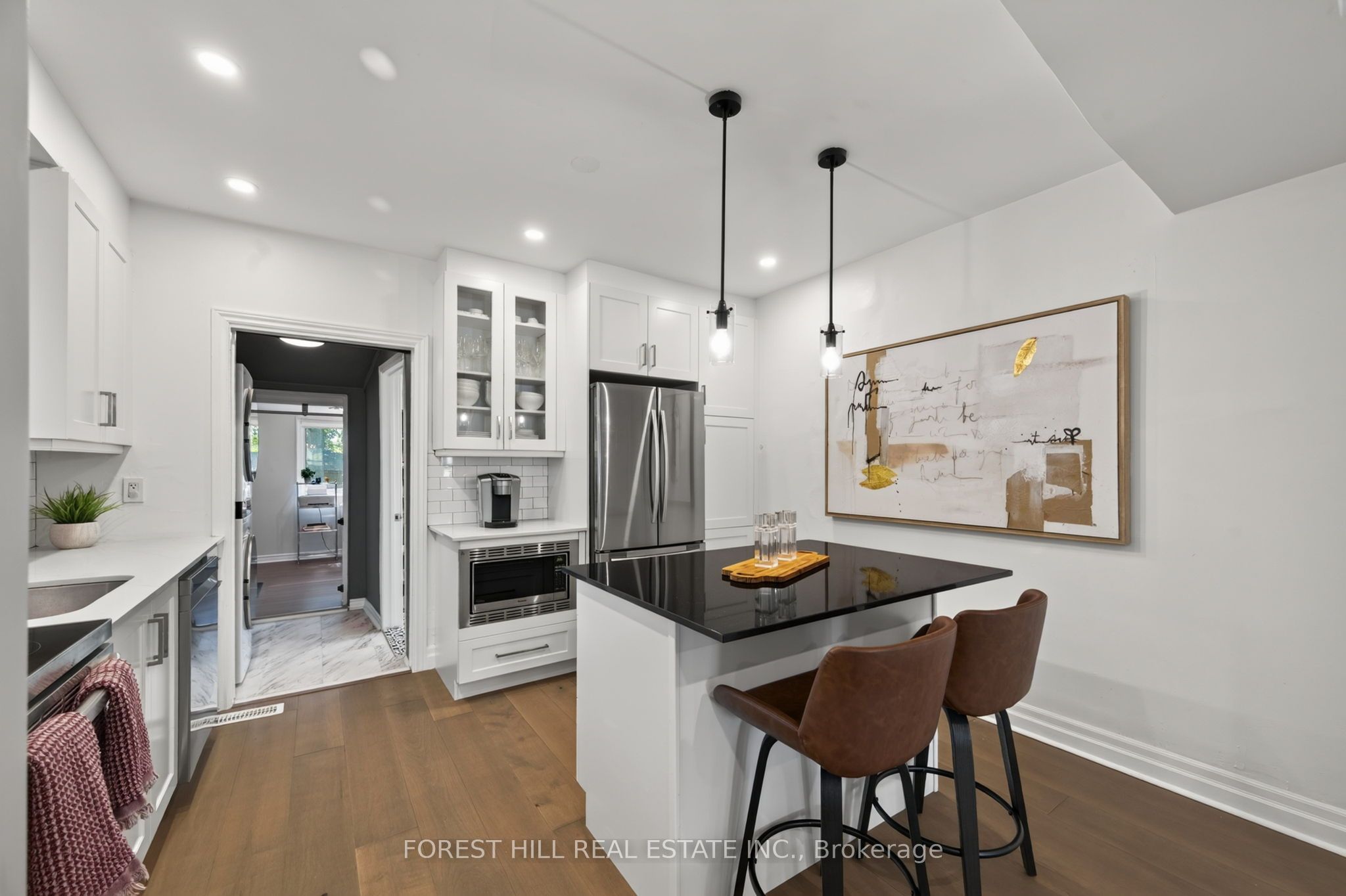 1040 Woodbine Avenue, Toronto, ON M4C 4C4 photo 5