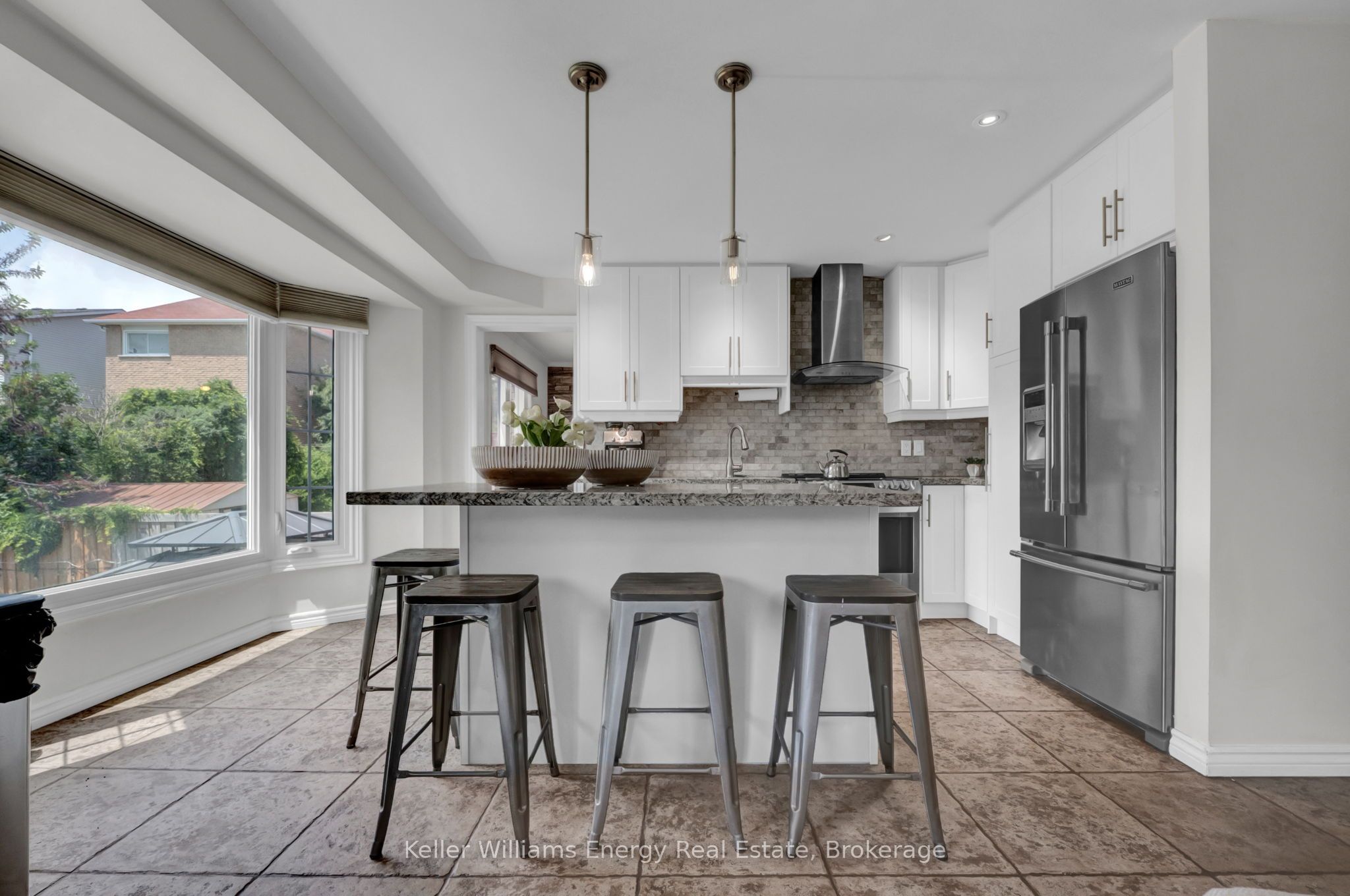 25 Fieldview Crescent, Whitby, ON L1N 8B5 photo 4